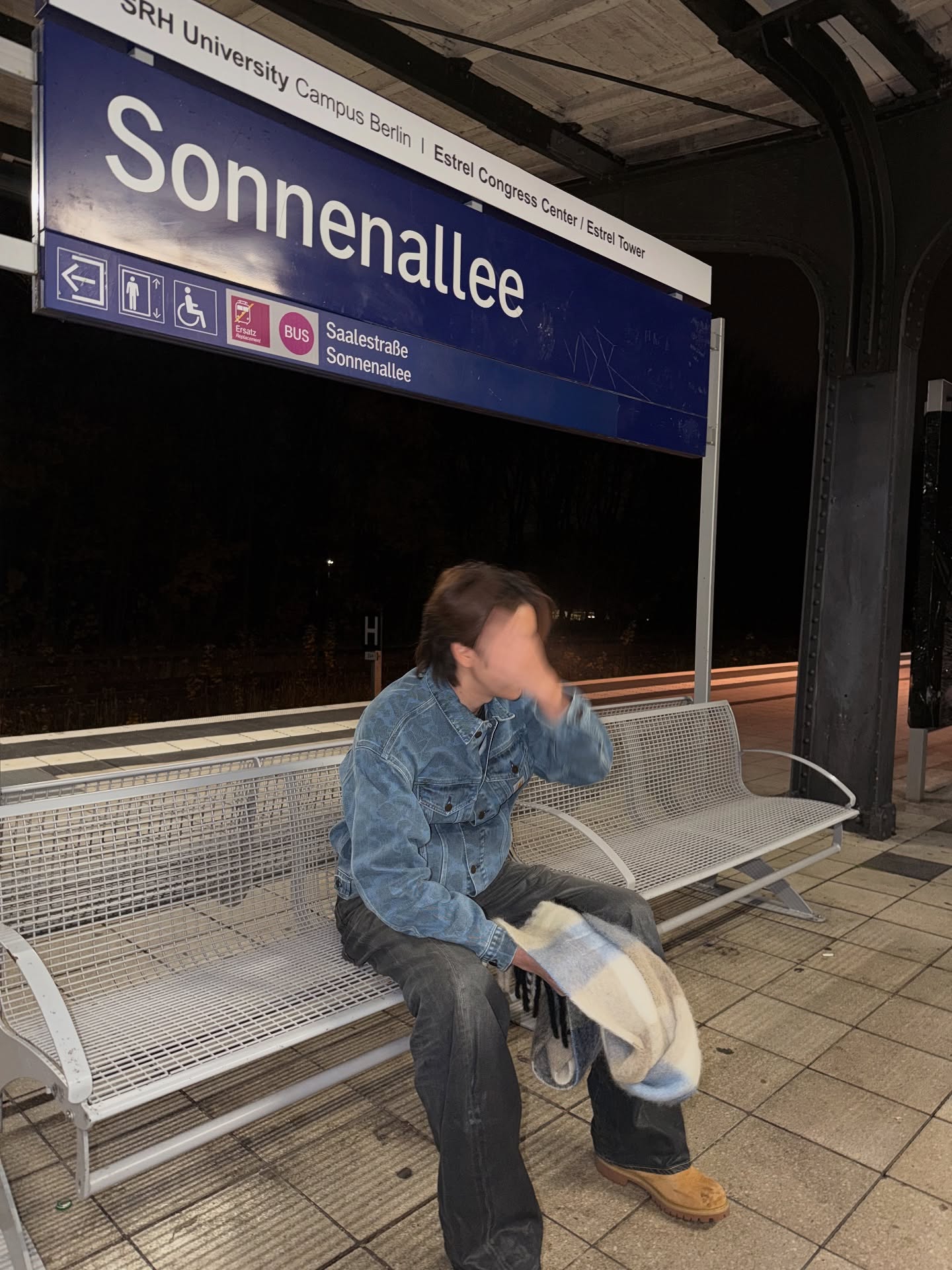 เปรม - วรุศ ชวลิตรุจิวงษ์