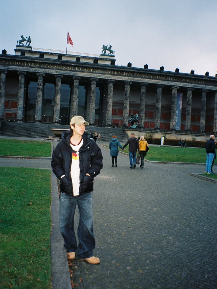 เปรม - วรุศ ชวลิตรุจิวงษ์