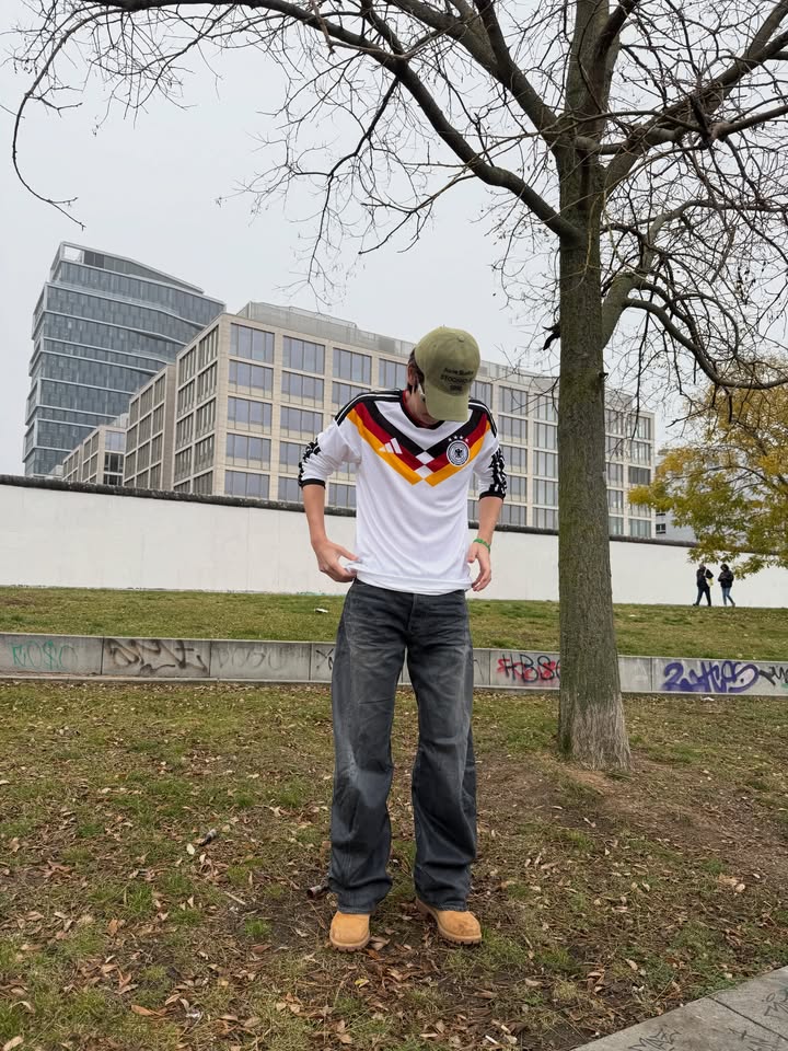 เปรม - วรุศ ชวลิตรุจิวงษ์