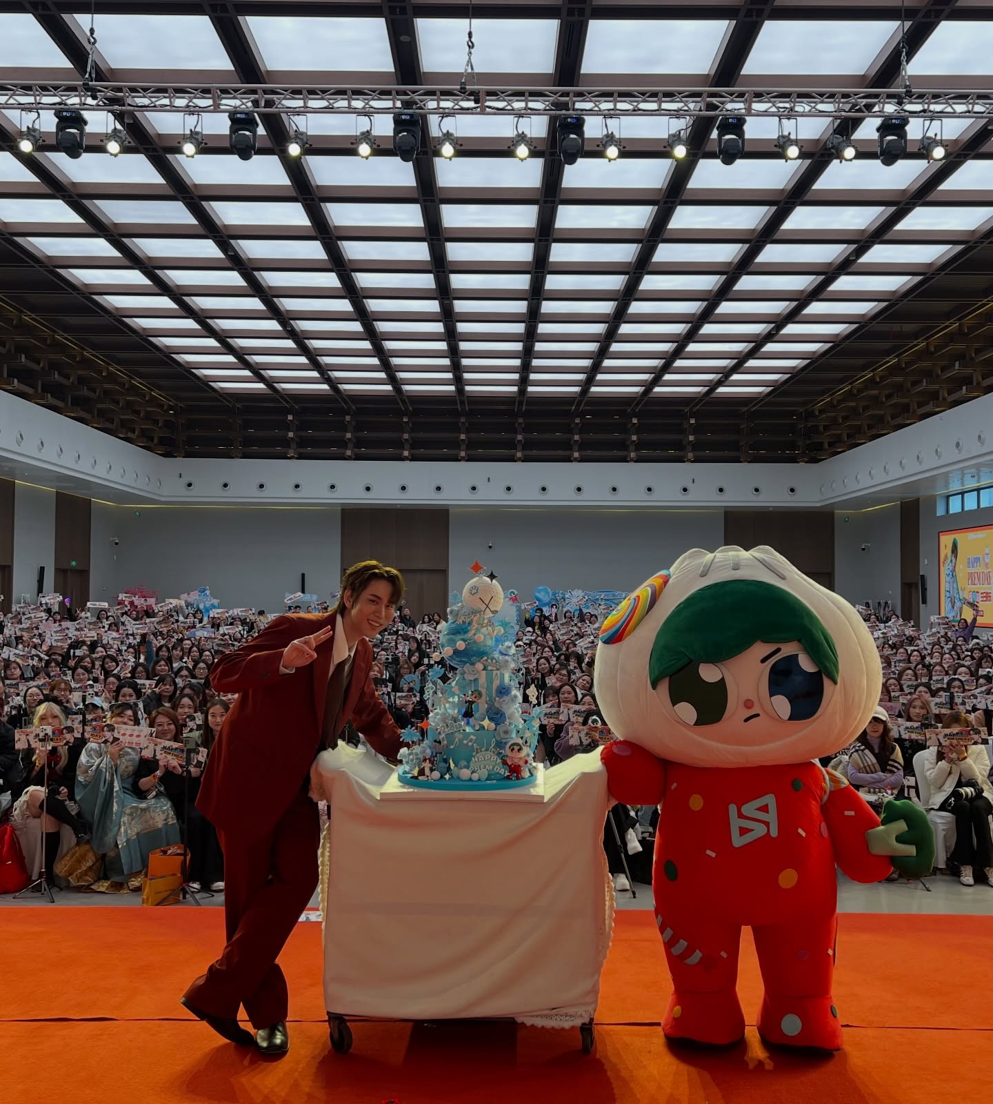 เปรม - วรุศ ชวลิตรุจิวงษ์