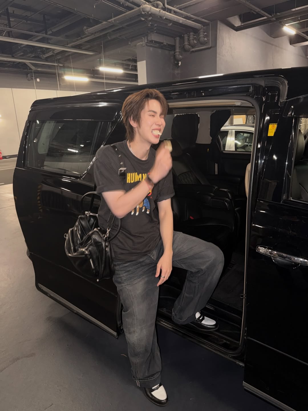 เปรม - วรุศ ชวลิตรุจิวงษ์