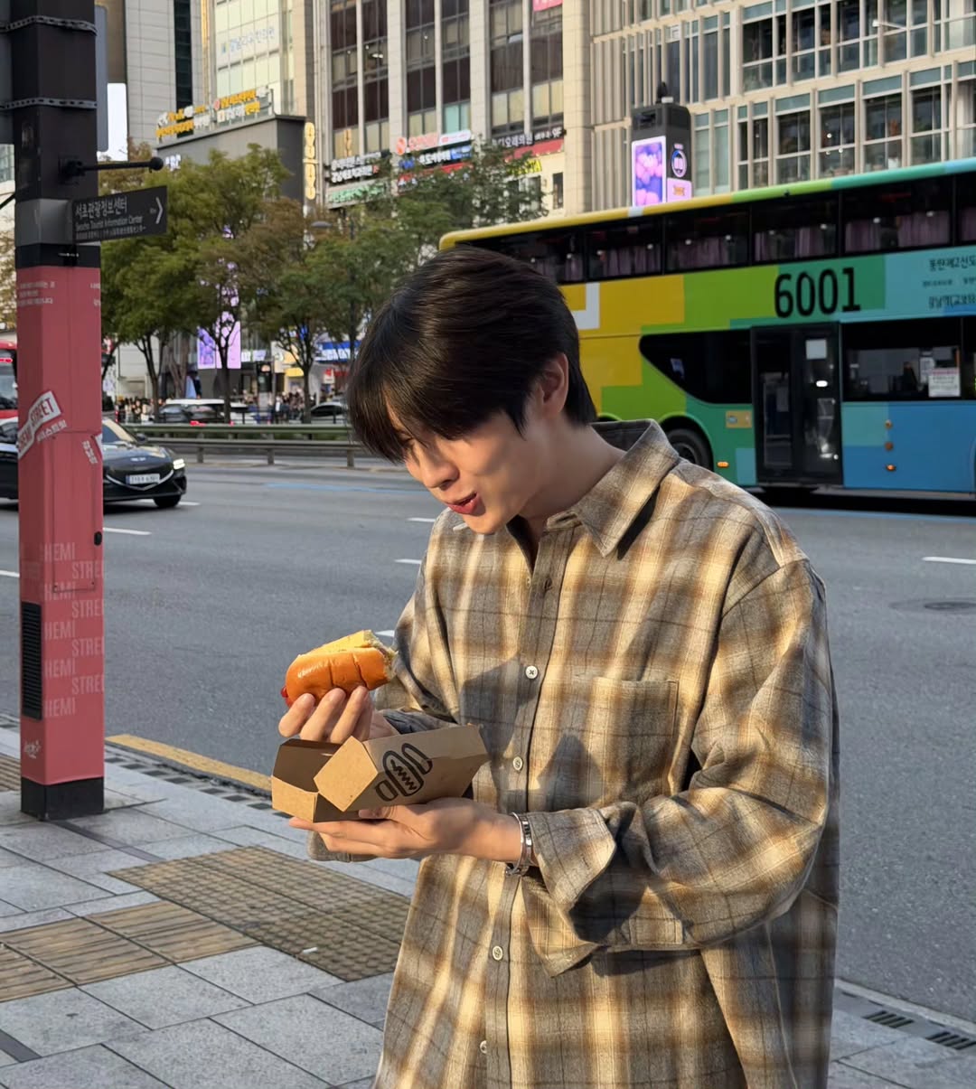 แม็กกี้ - รชต พิเชฐโชติ