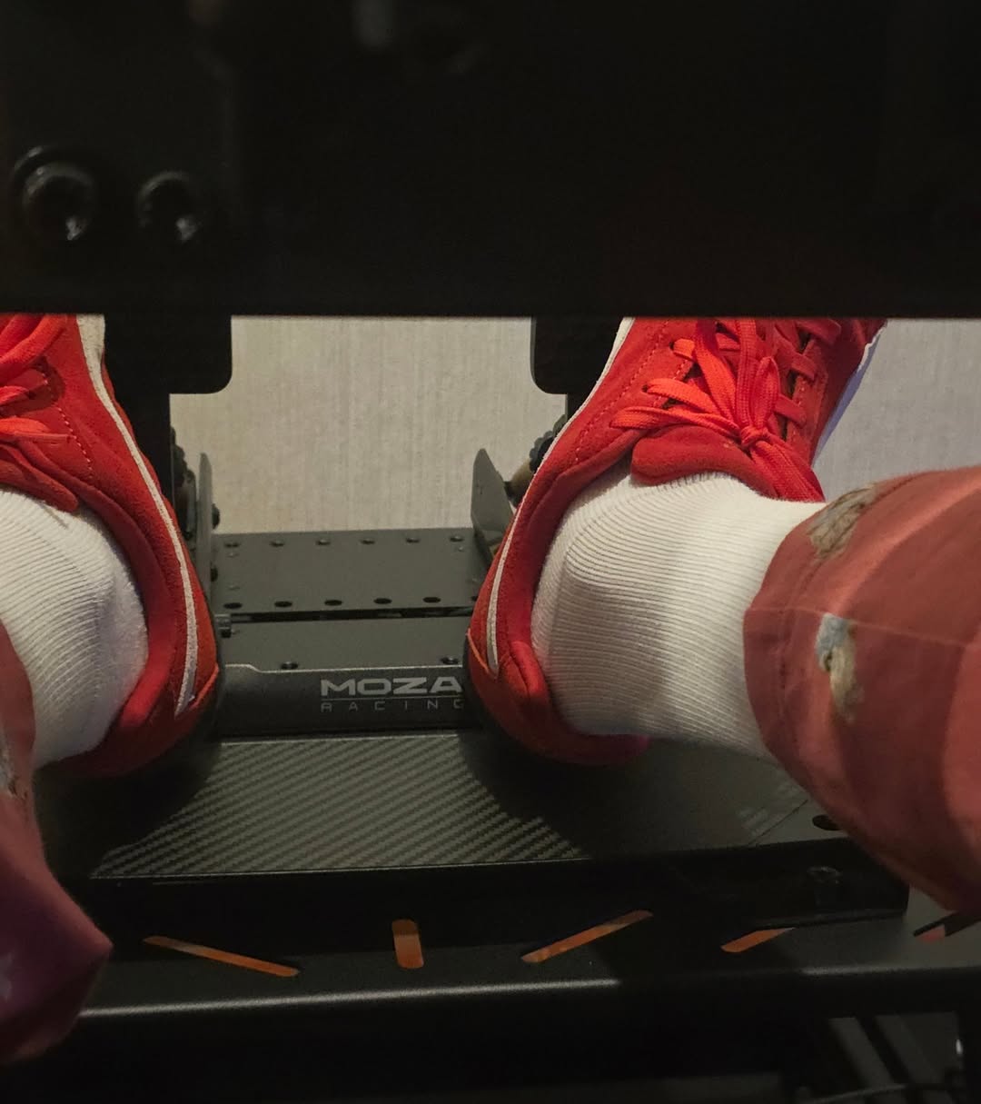 แม็กกี้ - รชต พิเชฐโชติ