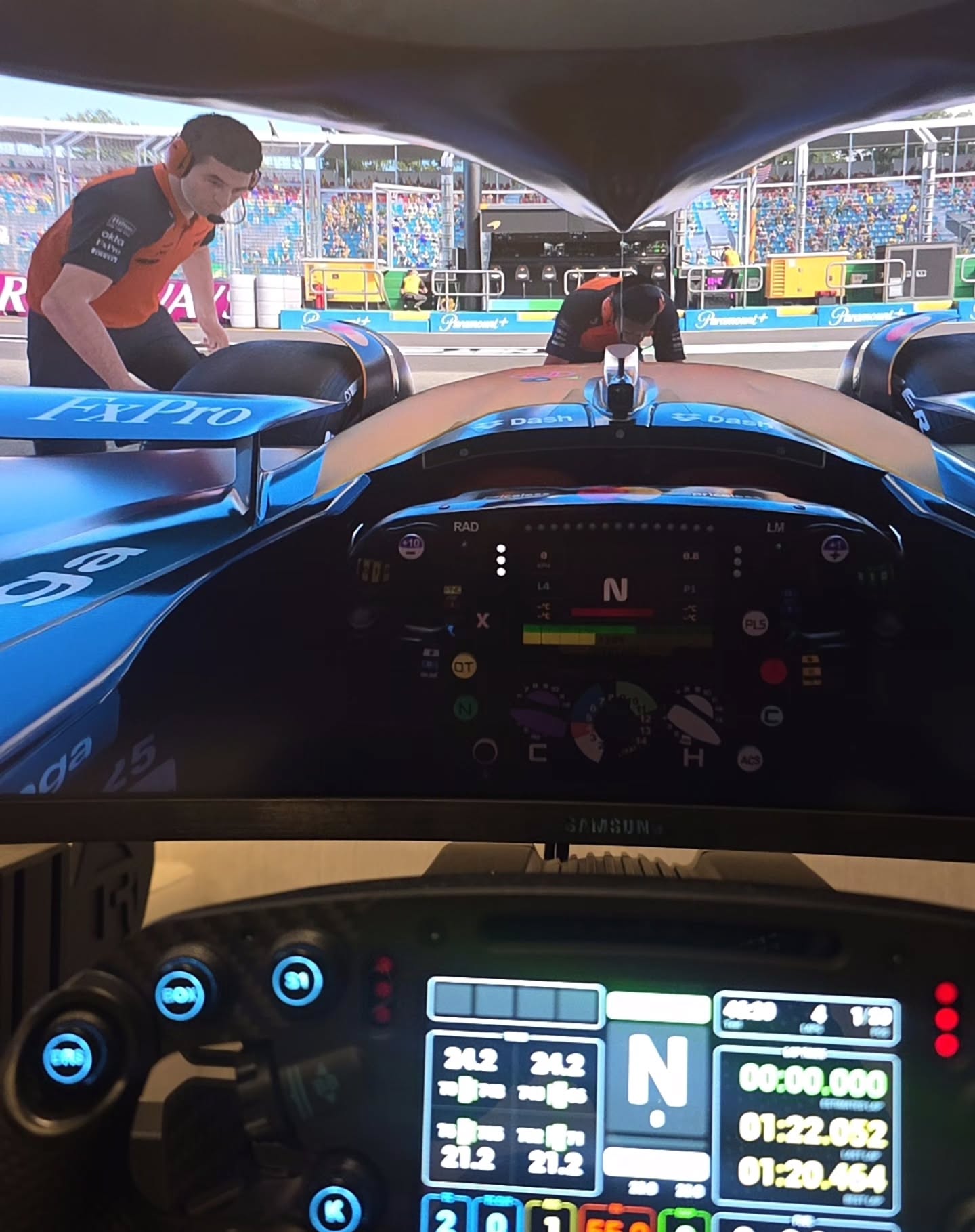 แม็กกี้ - รชต พิเชฐโชติ