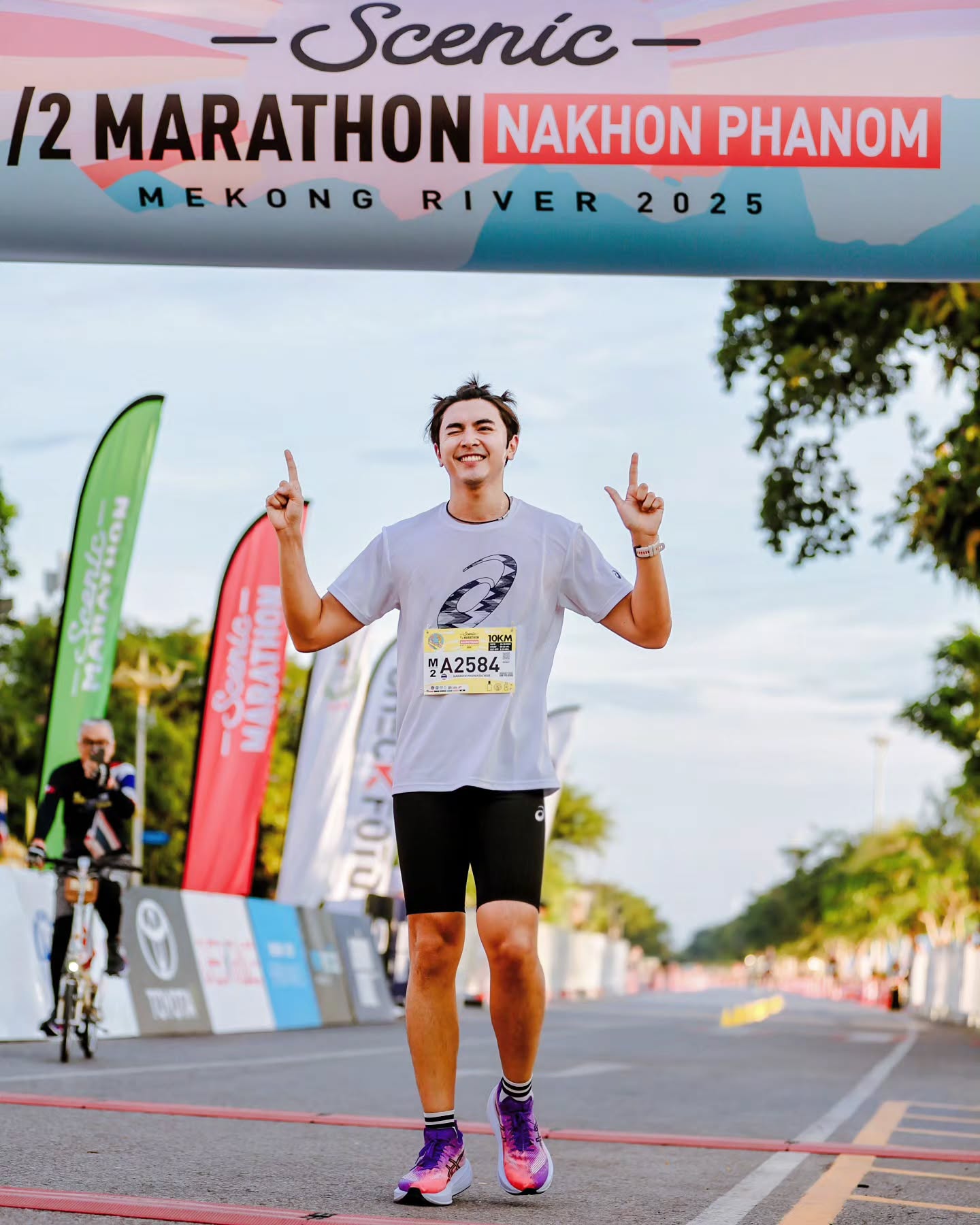 ภณ - ณวัสน์ ภู่พันธัชสีห์