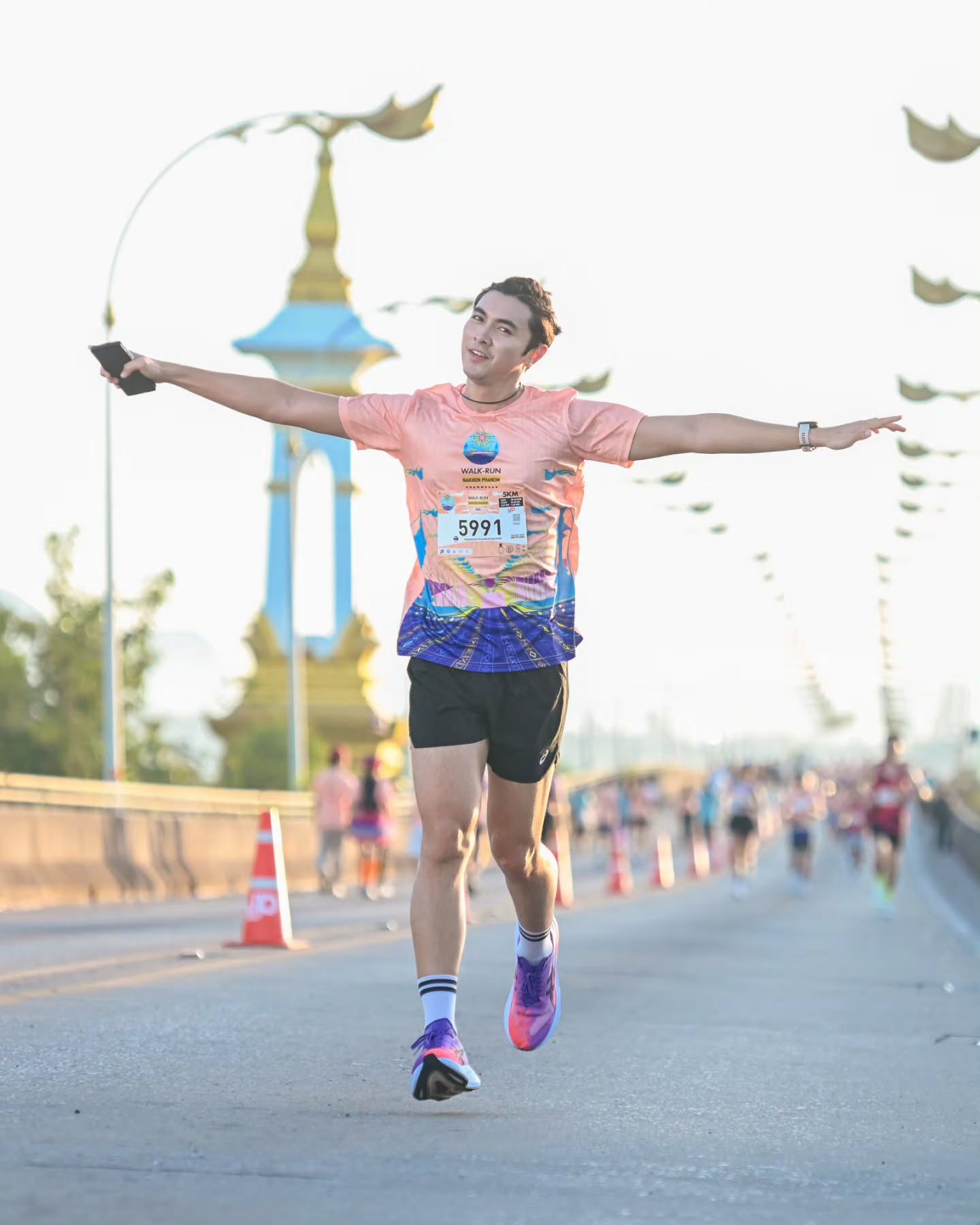 ภณ - ณวัสน์ ภู่พันธัชสีห์