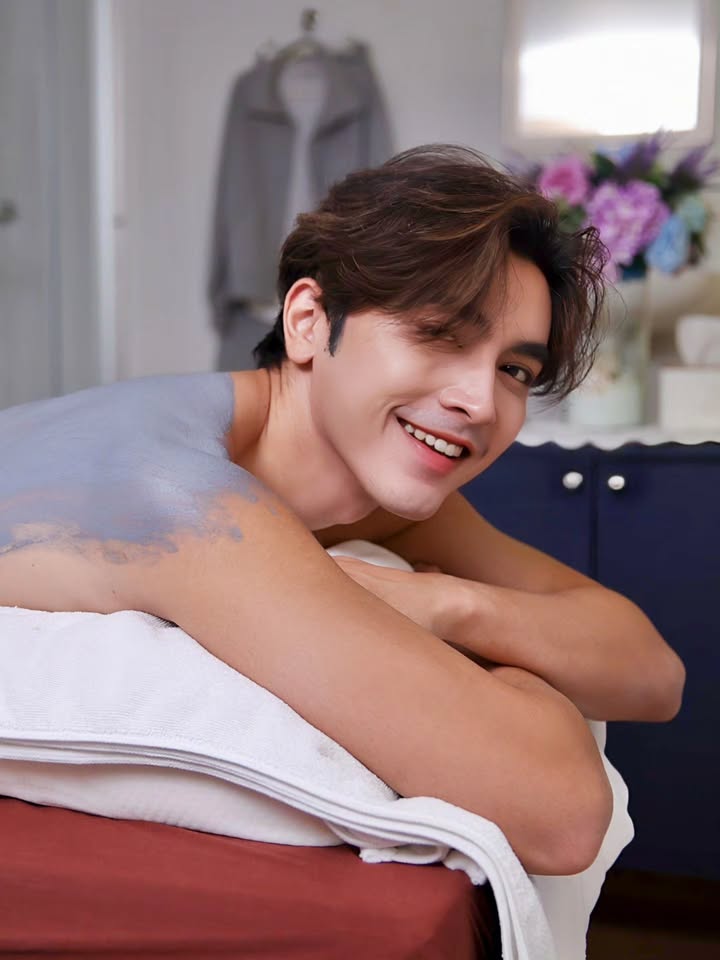 ภณ - ณวัสน์ ภู่พันธัชสีห์