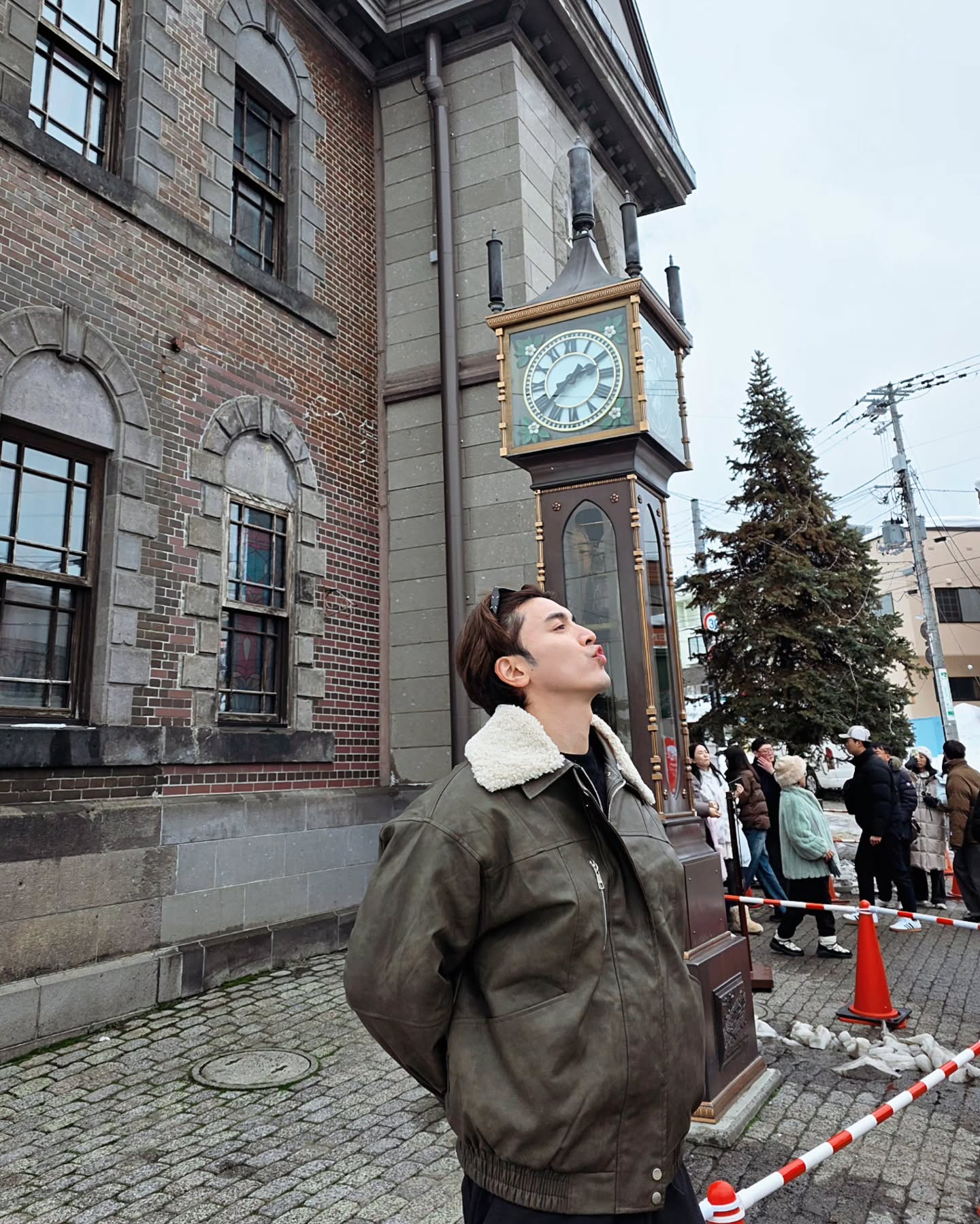 ภณ - ณวัสน์ ภู่พันธัชสีห์