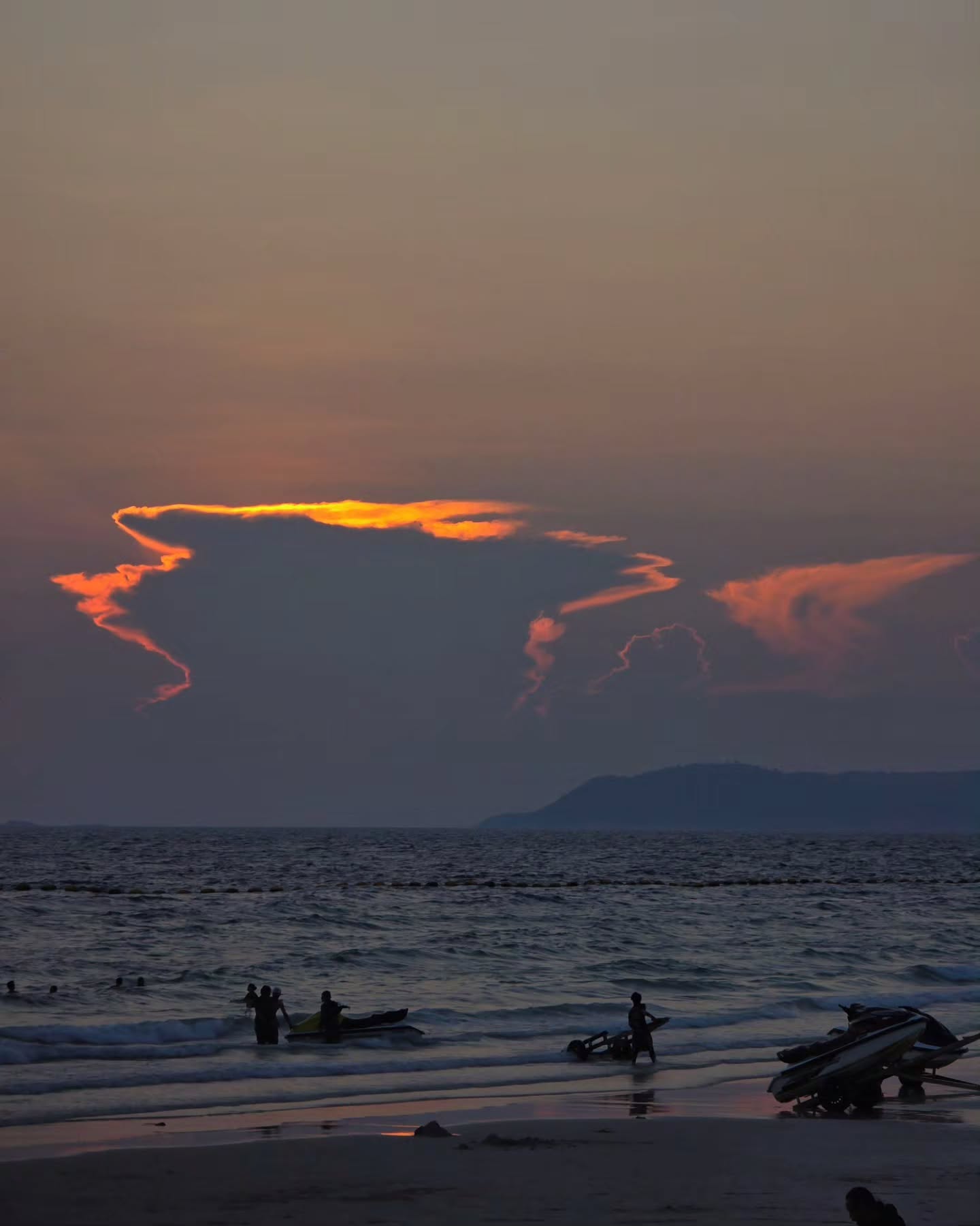 ภณ - ณวัสน์ ภู่พันธัชสีห์