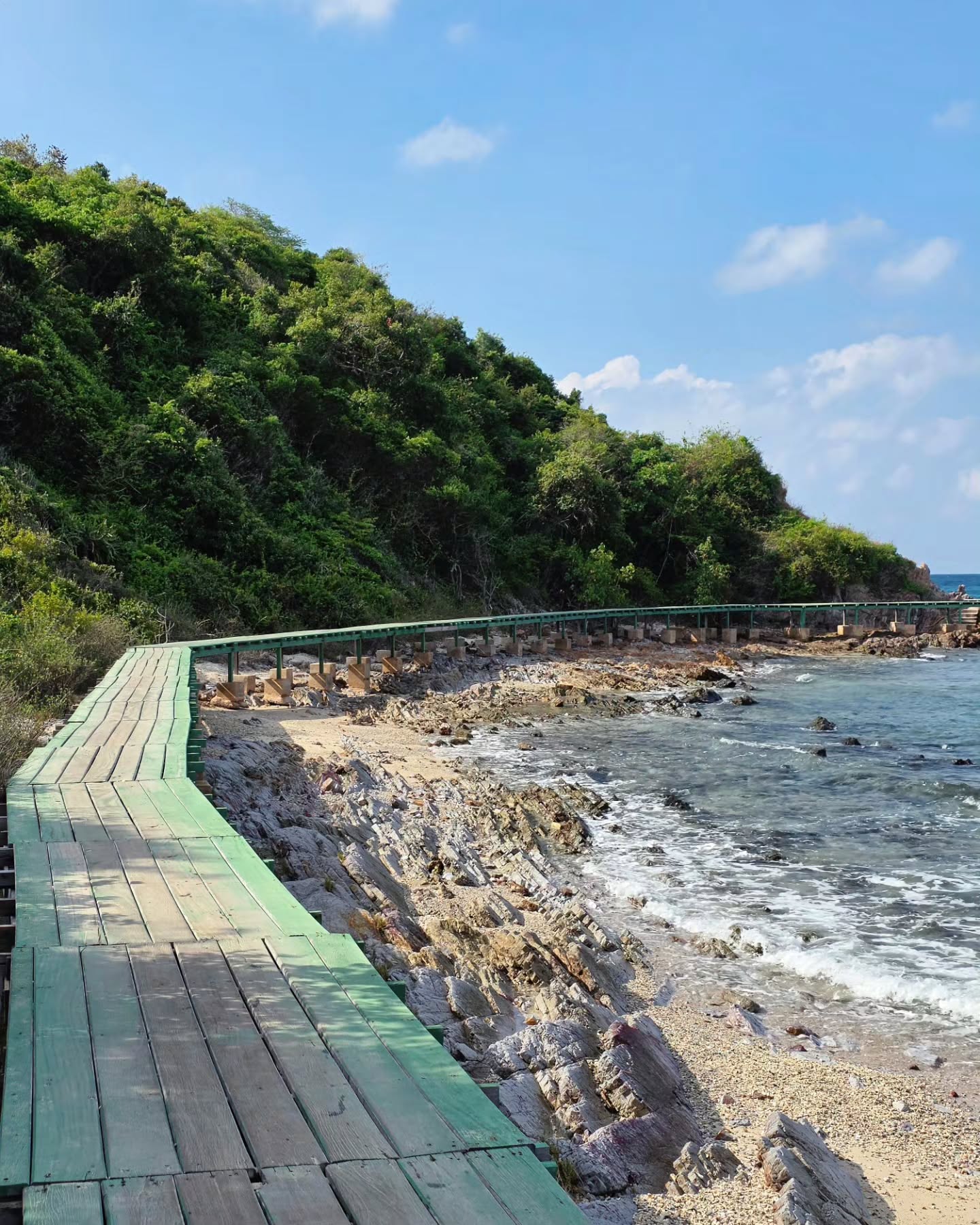 ภณ - ณวัสน์ ภู่พันธัชสีห์