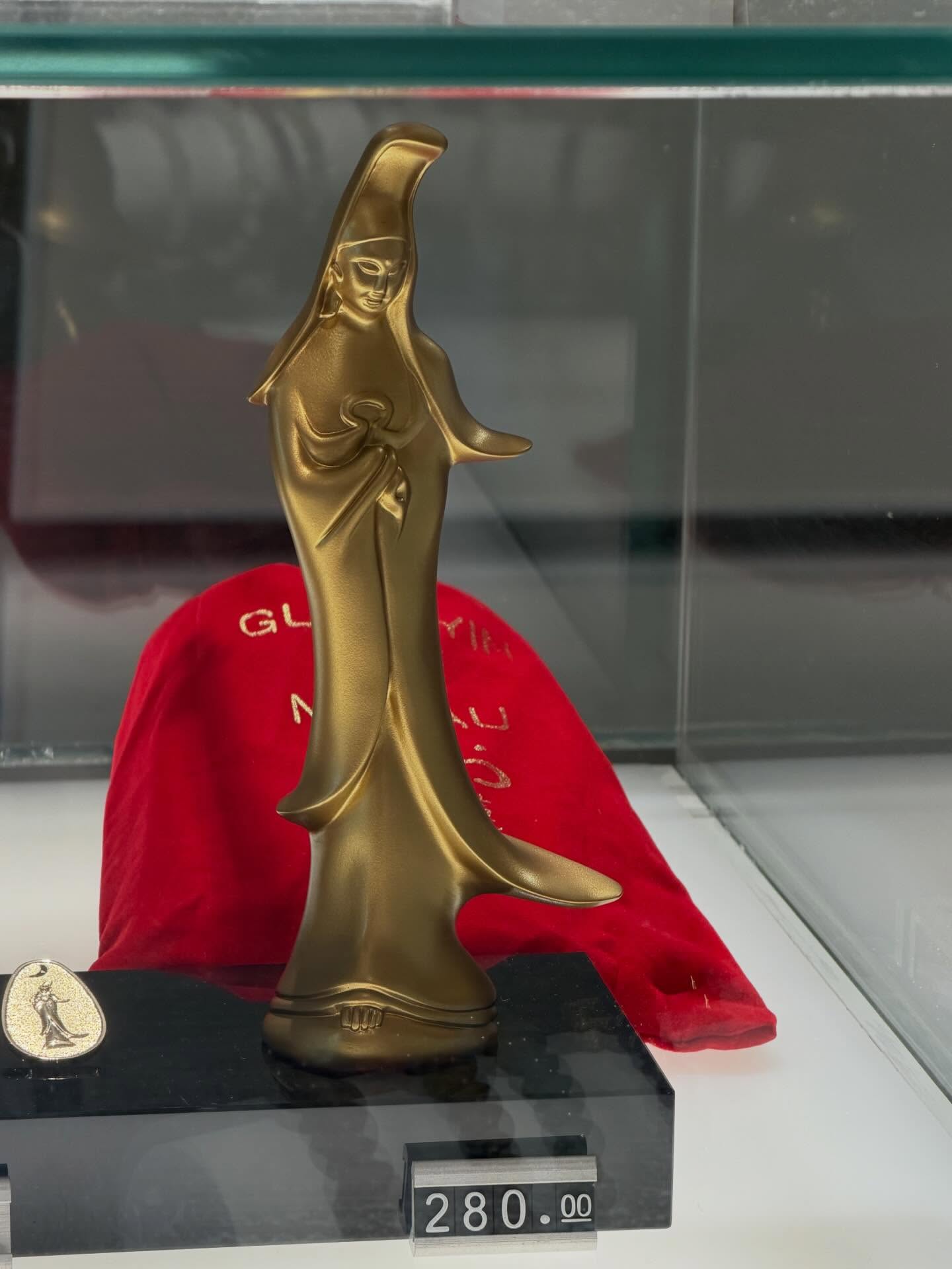 คารีสา สปริงเก็ตต์