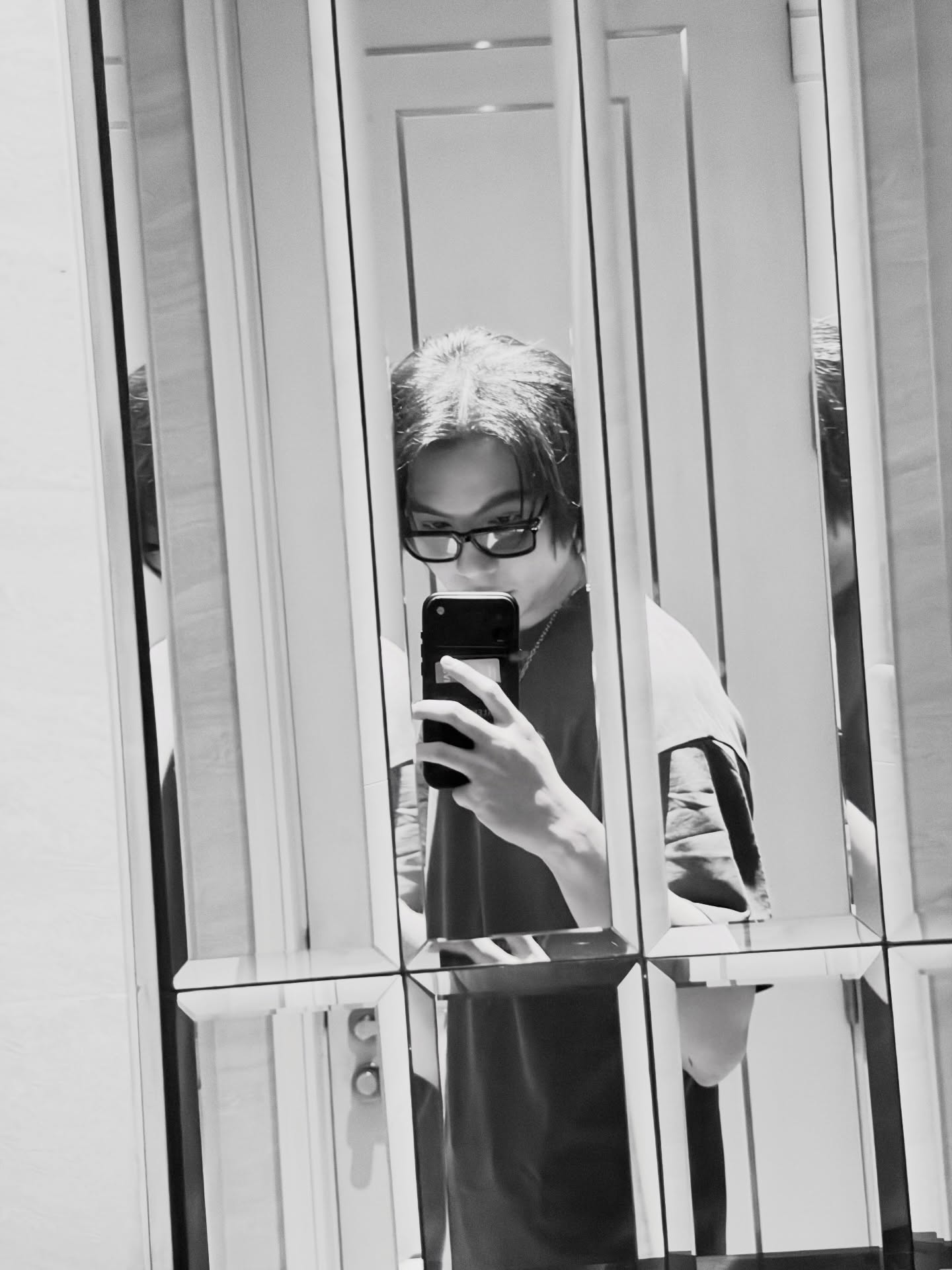 เฟิร์ส - คณพันธ์ ปุ้ยตระกูล