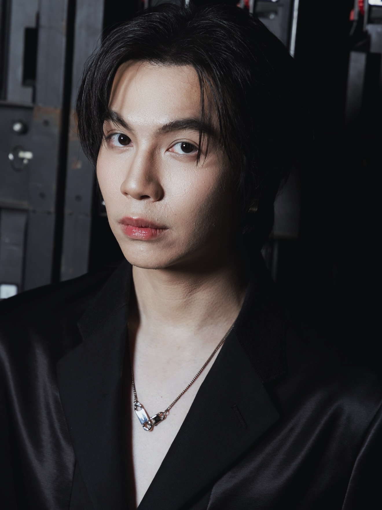 เฟิร์ส - คณพันธ์ ปุ้ยตระกูล