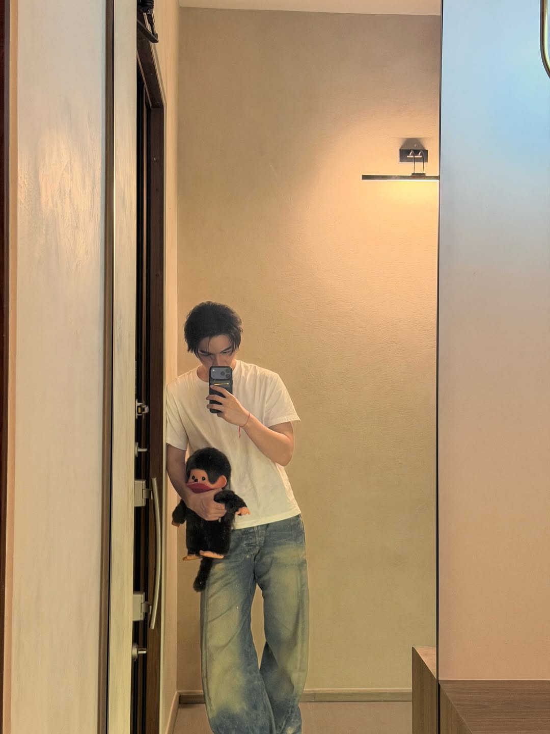 เฟิร์ส - คณพันธ์ ปุ้ยตระกูล