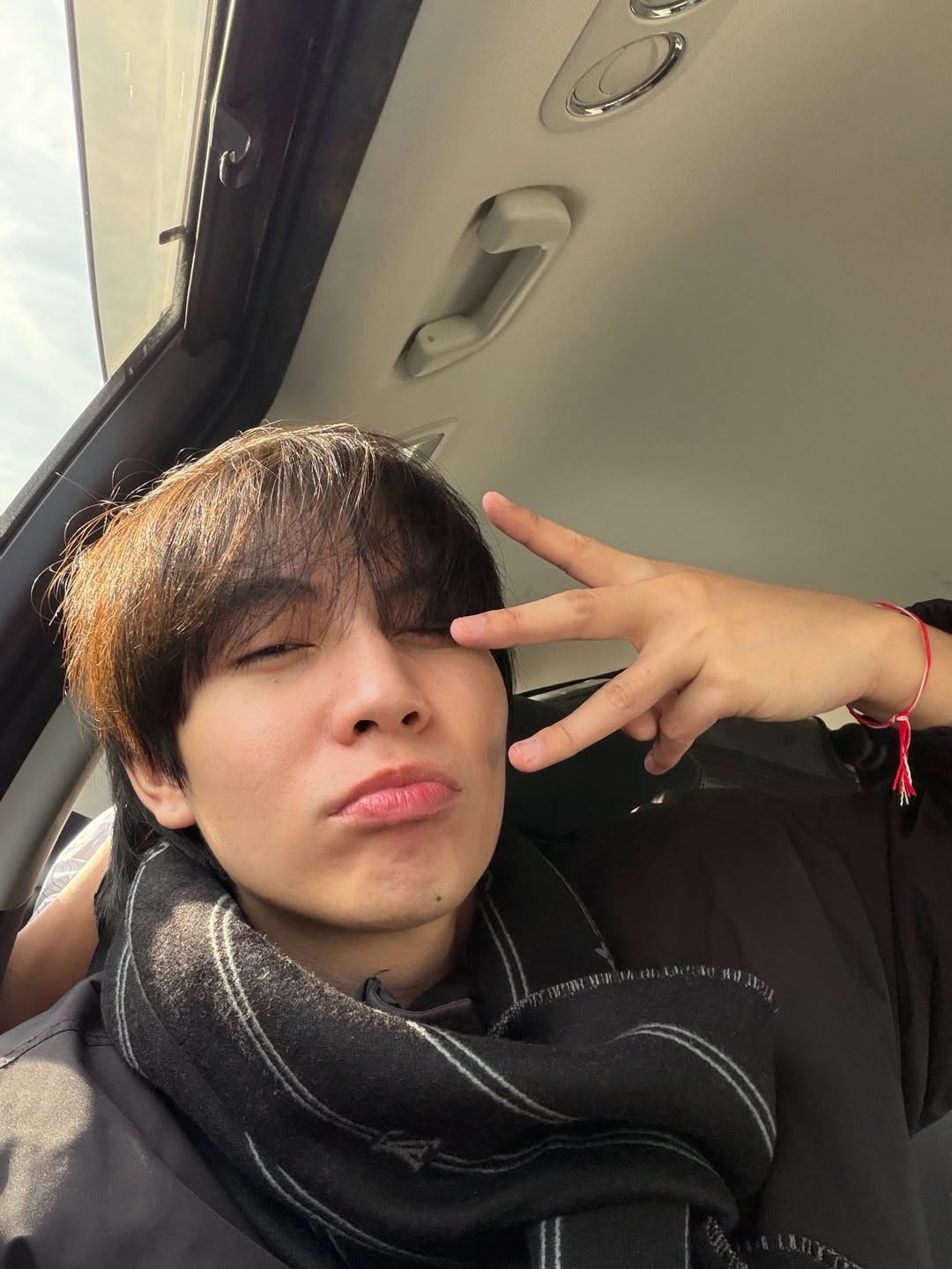 เฟิร์ส - คณพันธ์ ปุ้ยตระกูล