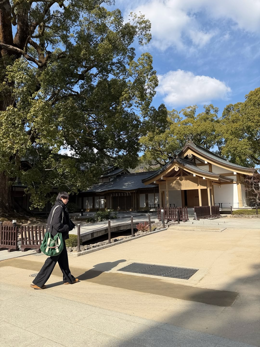 เฟิร์ส - คณพันธ์ ปุ้ยตระกูล