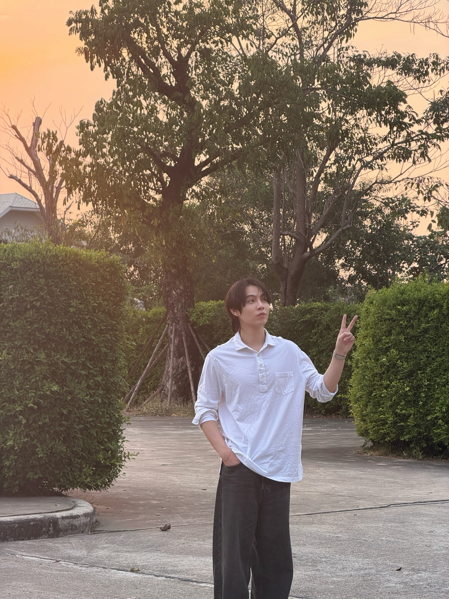 เฟิร์ส - คณพันธ์ ปุ้ยตระกูล