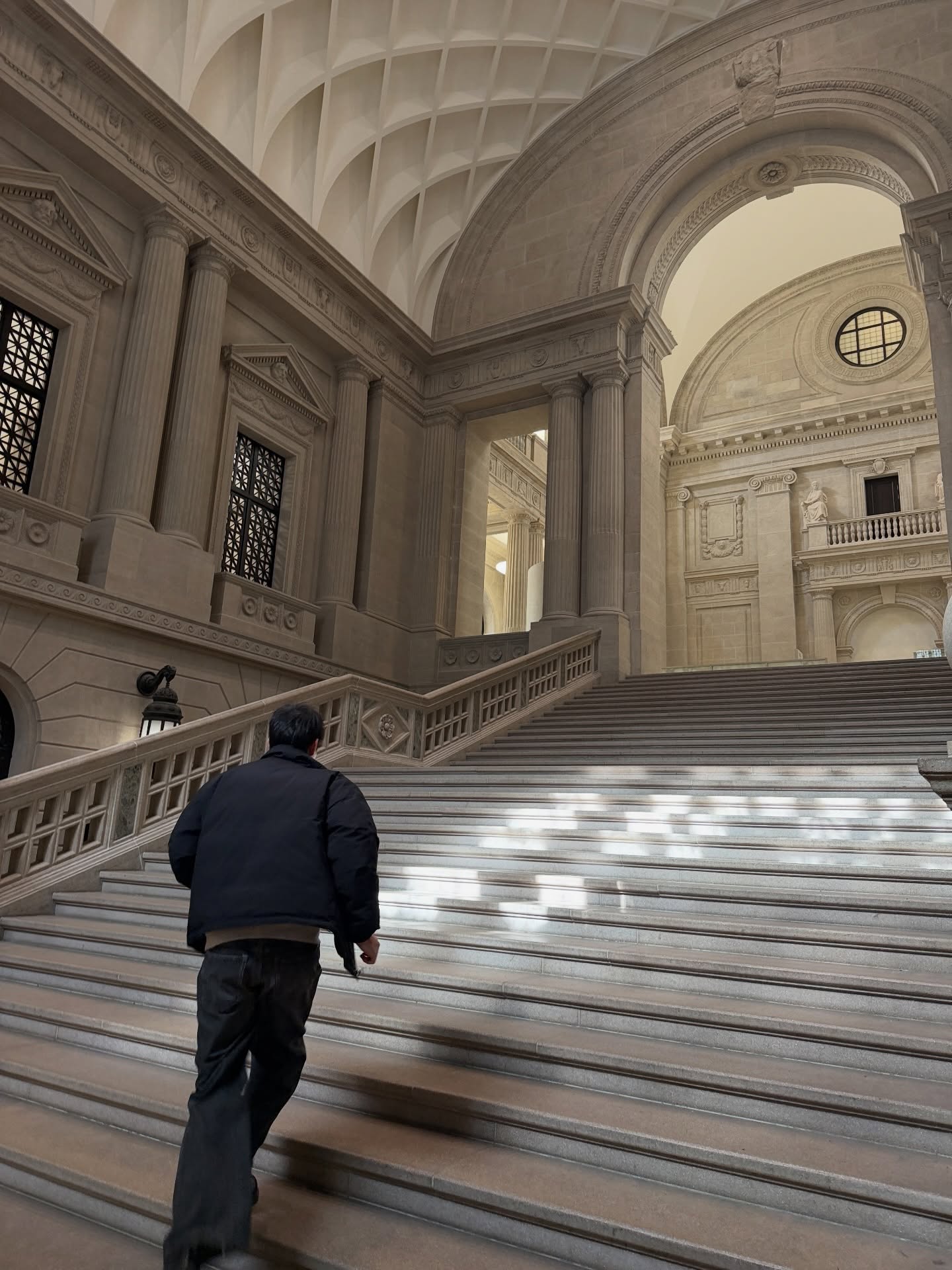 เฟิร์ส - คณพันธ์ ปุ้ยตระกูล