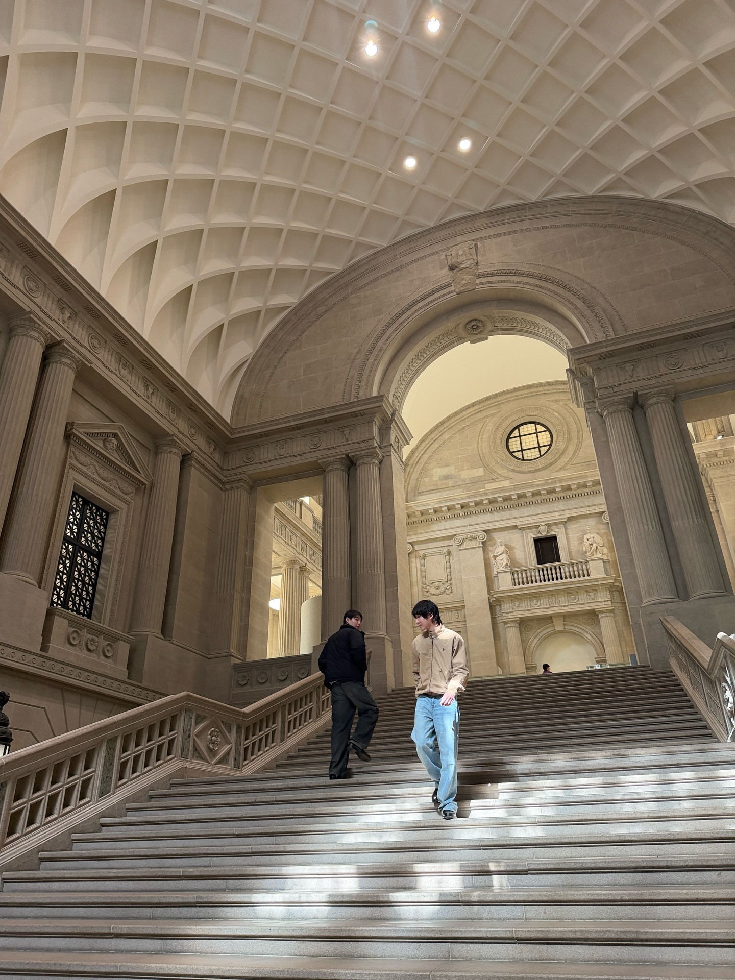 เฟิร์ส - คณพันธ์ ปุ้ยตระกูล