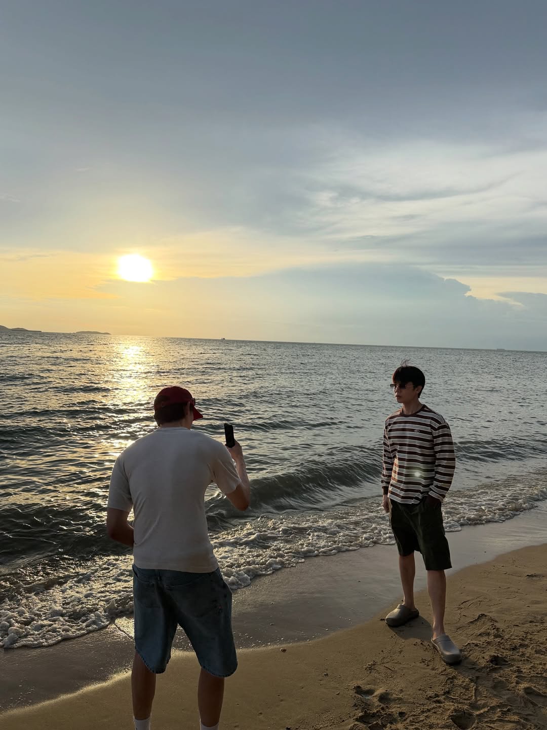 เฟิร์ส - คณพันธ์ ปุ้ยตระกูล