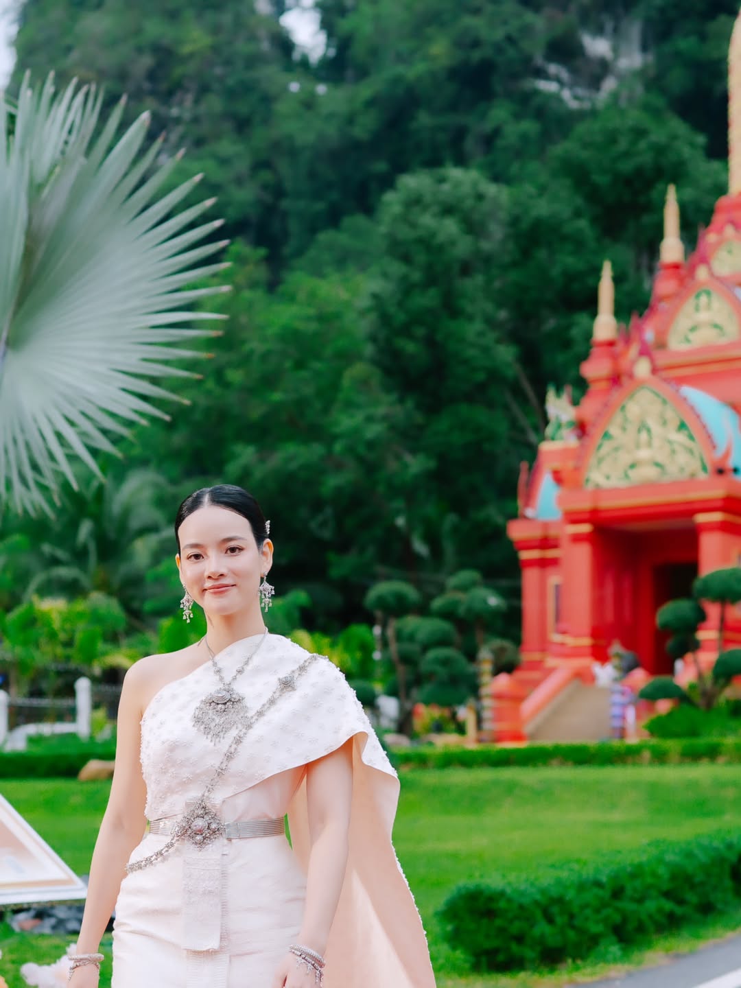 วาววา - ณิชารีย์ โชคประจักษ์ชัด