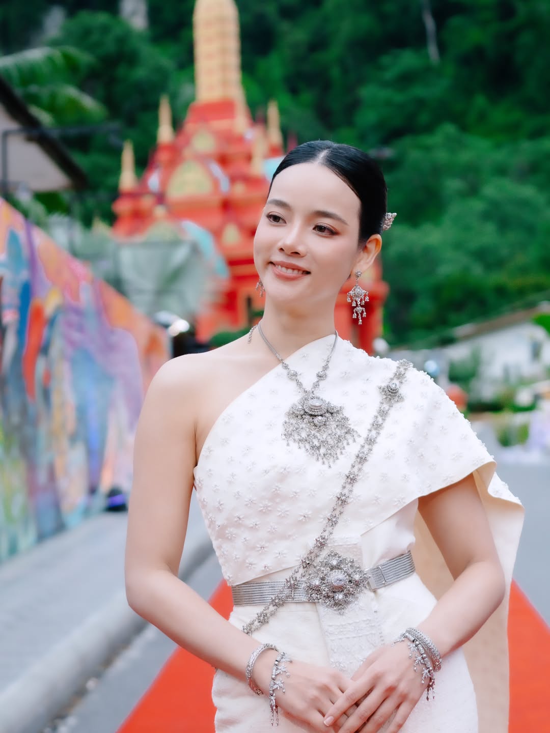 วาววา - ณิชารีย์ โชคประจักษ์ชัด