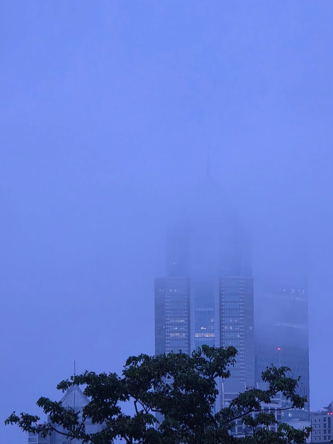 สกาย - วงศ์รวี นทีธร