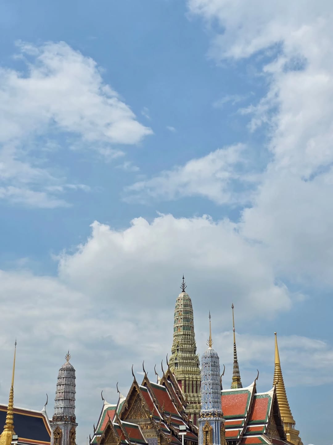 สกาย - วงศ์รวี นทีธร
