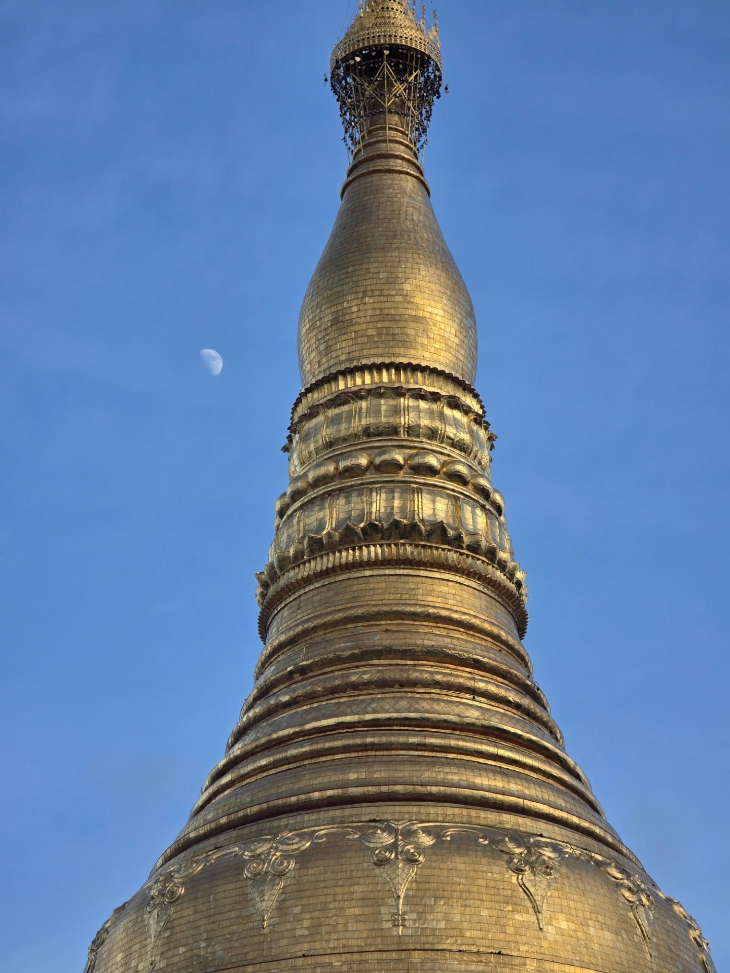 สกาย - วงศ์รวี นทีธร