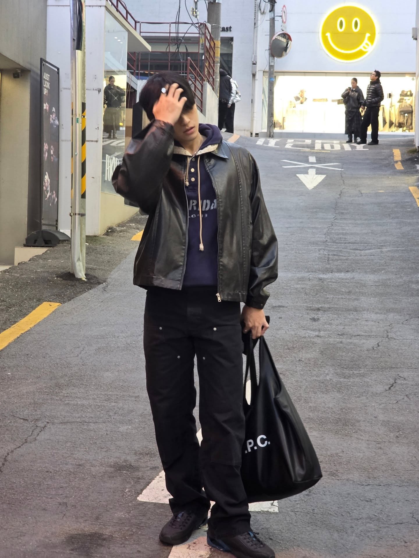 สกาย - วงศ์รวี นทีธร