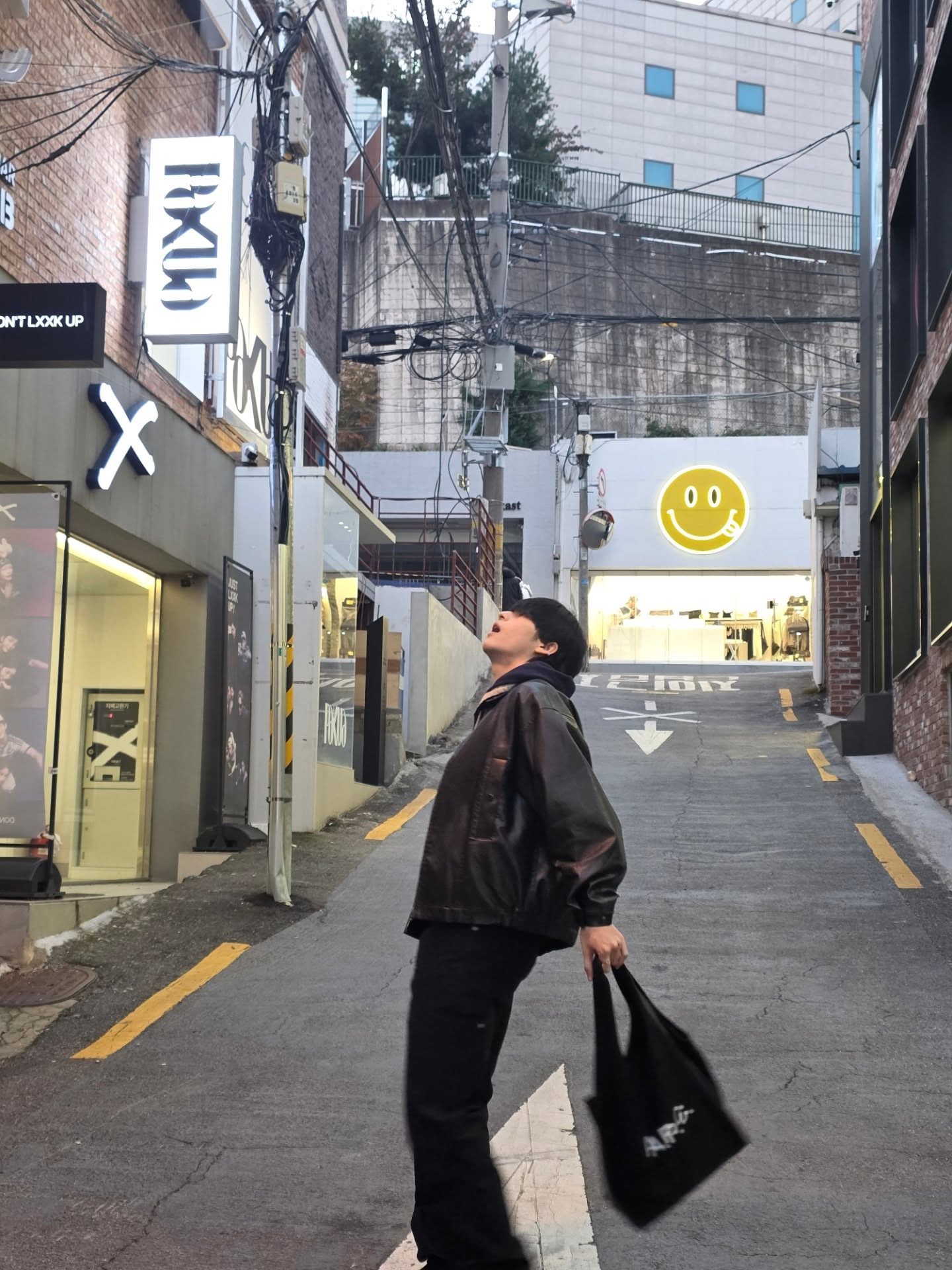 สกาย - วงศ์รวี นทีธร