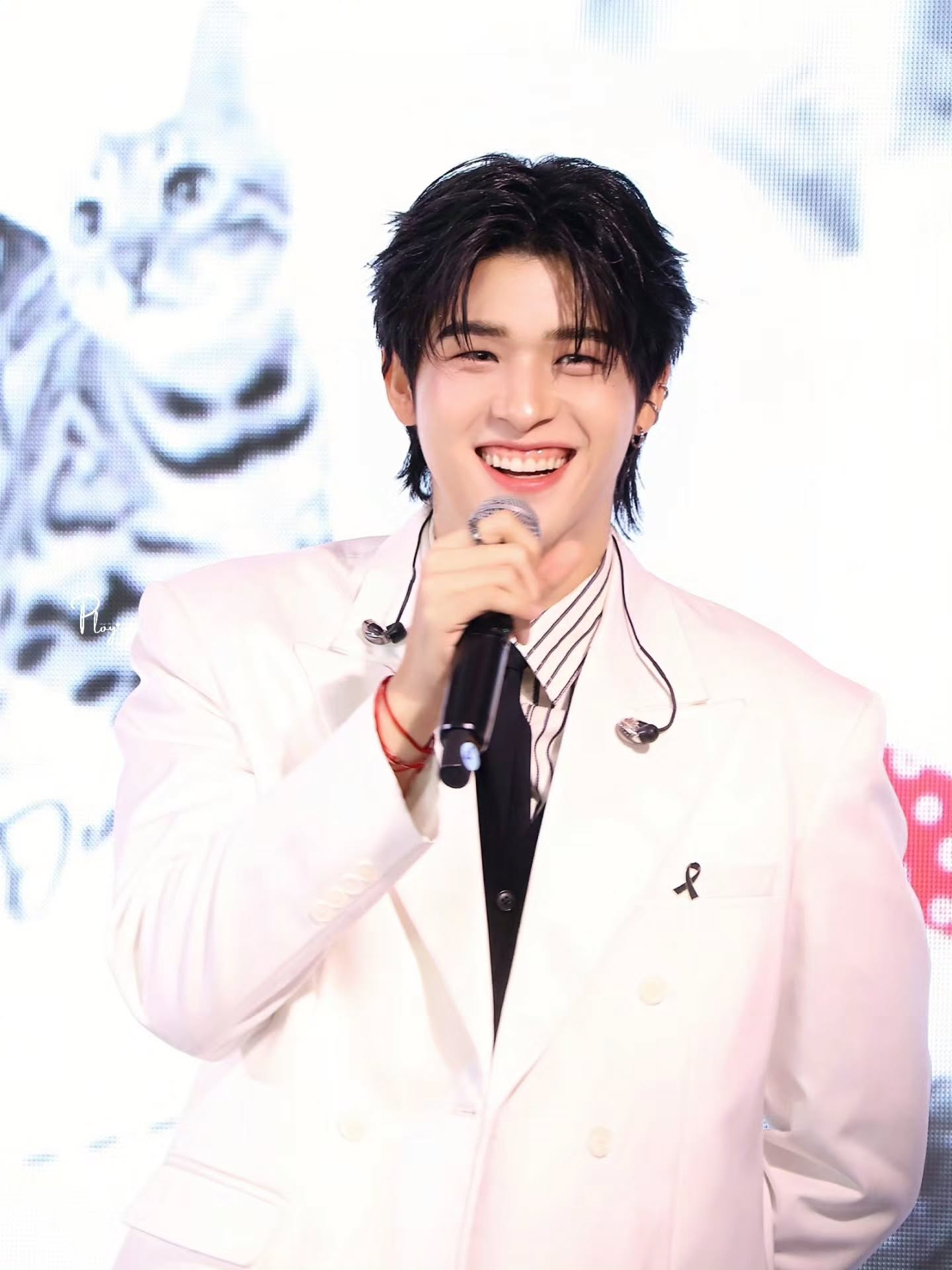 สกาย - วงศ์รวี นทีธร