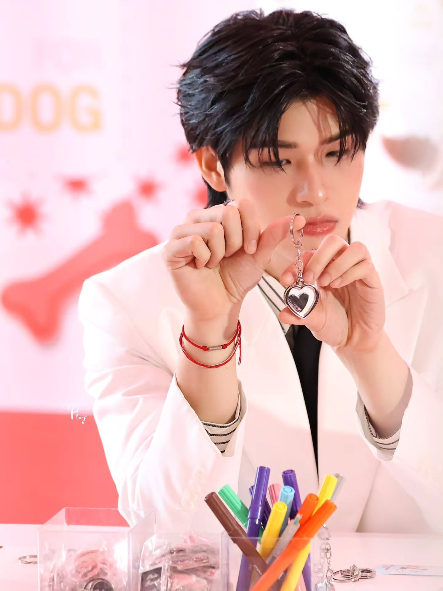 สกาย - วงศ์รวี นทีธร