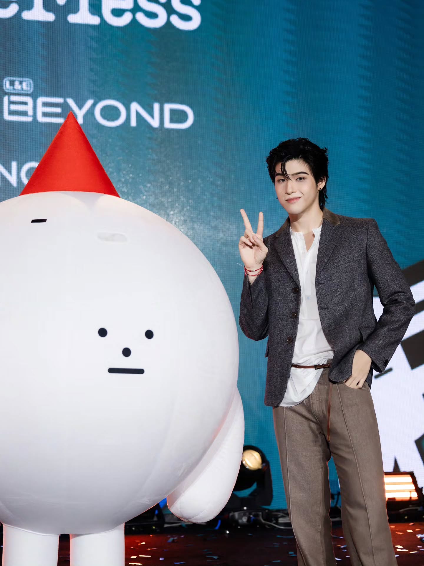 สกาย - วงศ์รวี นทีธร