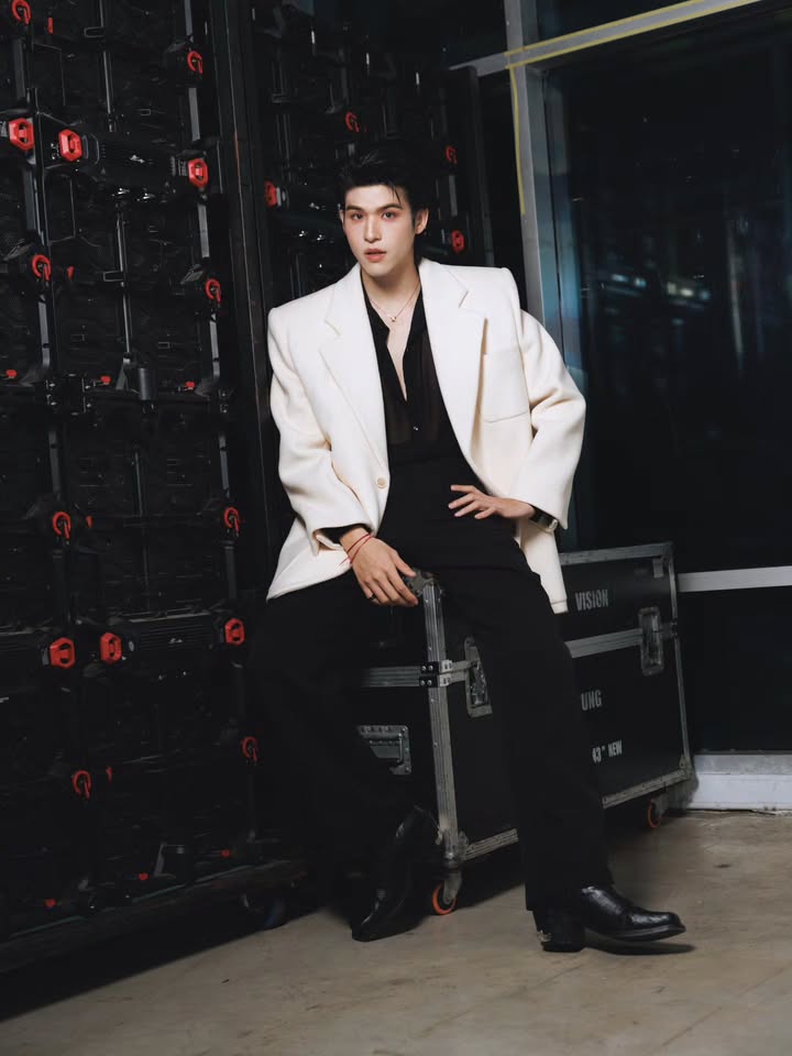 สกาย - วงศ์รวี นทีธร