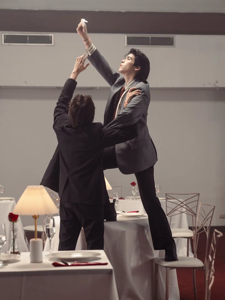 สกาย - วงศ์รวี นทีธร