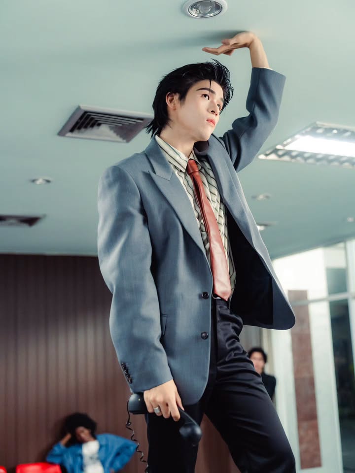 สกาย - วงศ์รวี นทีธร