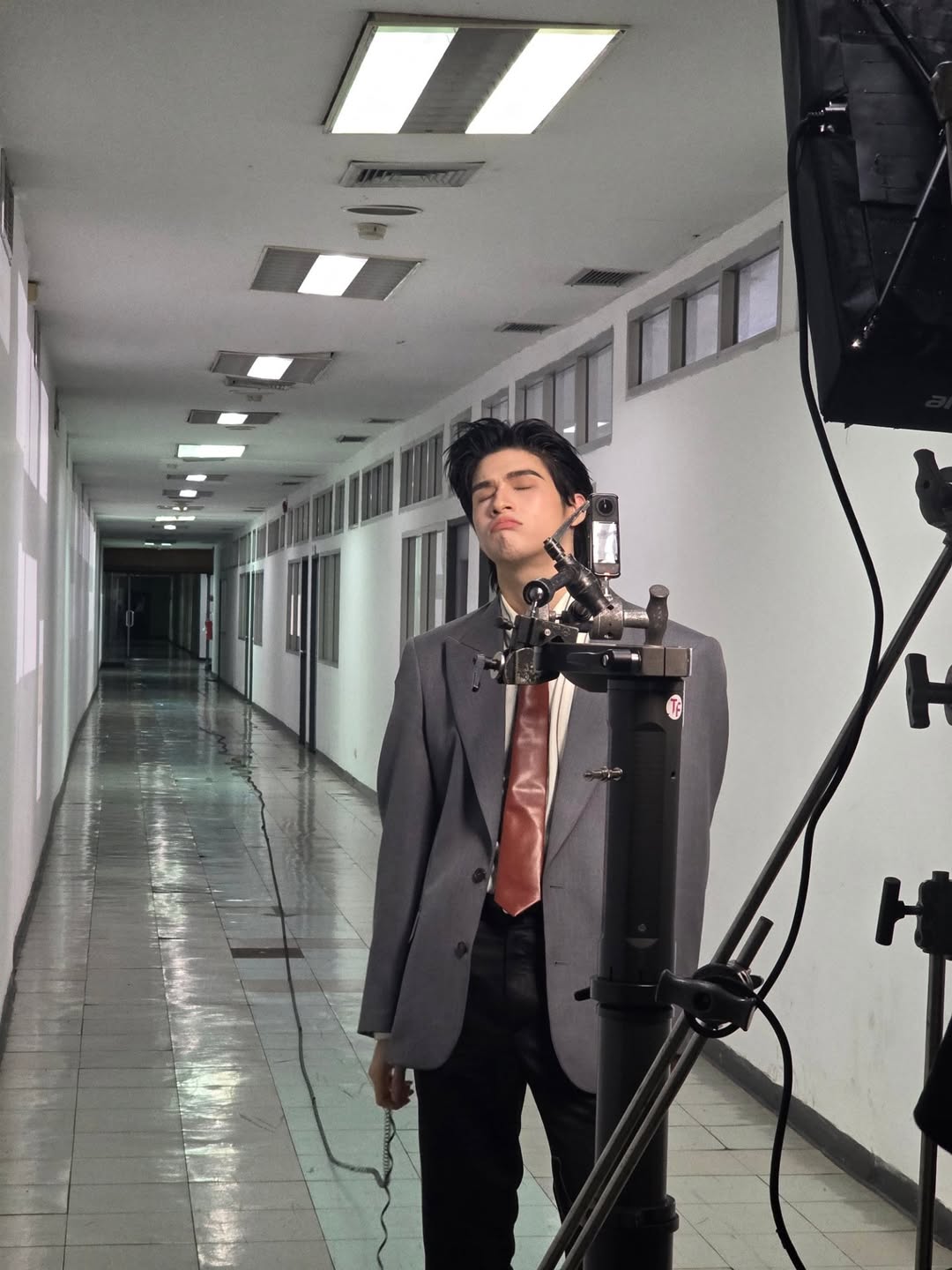 สกาย - วงศ์รวี นทีธร