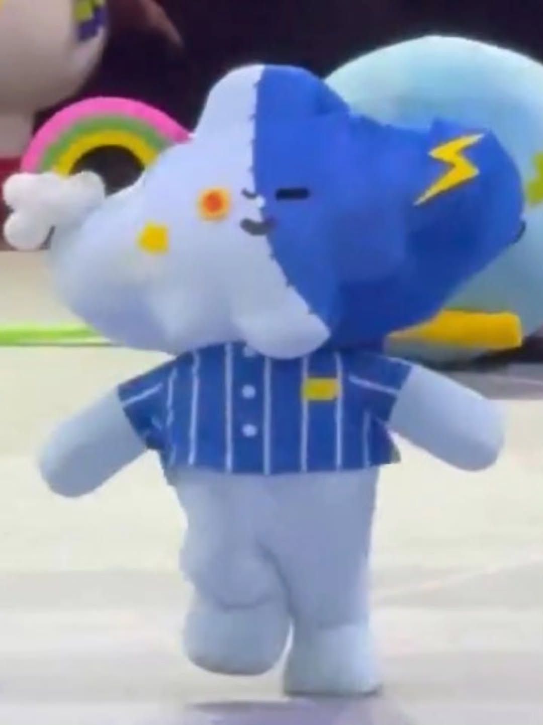 สกาย - วงศ์รวี นทีธร