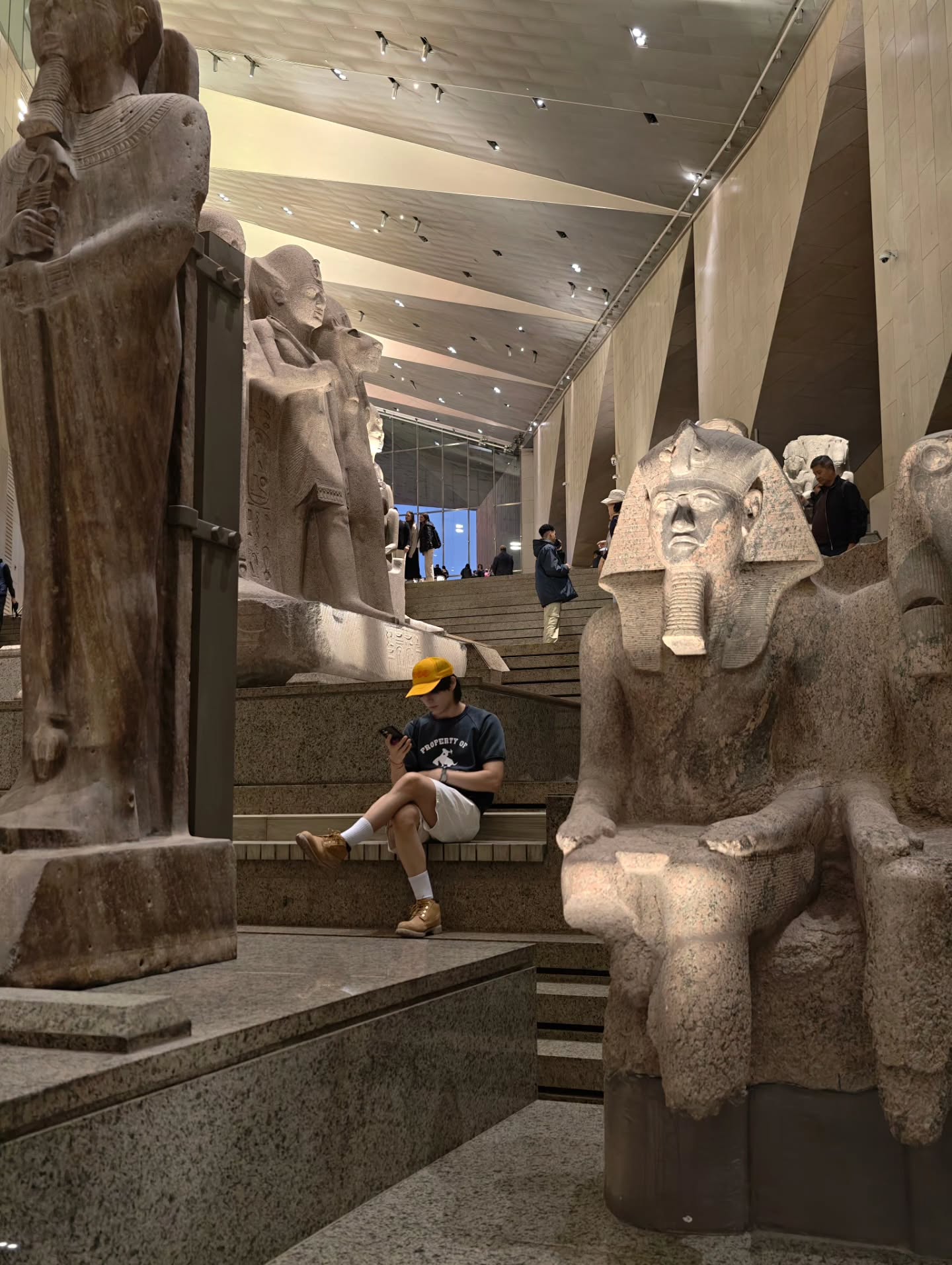 สกาย - วงศ์รวี นทีธร