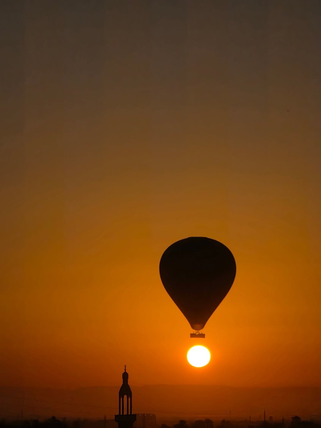 สกาย - วงศ์รวี นทีธร