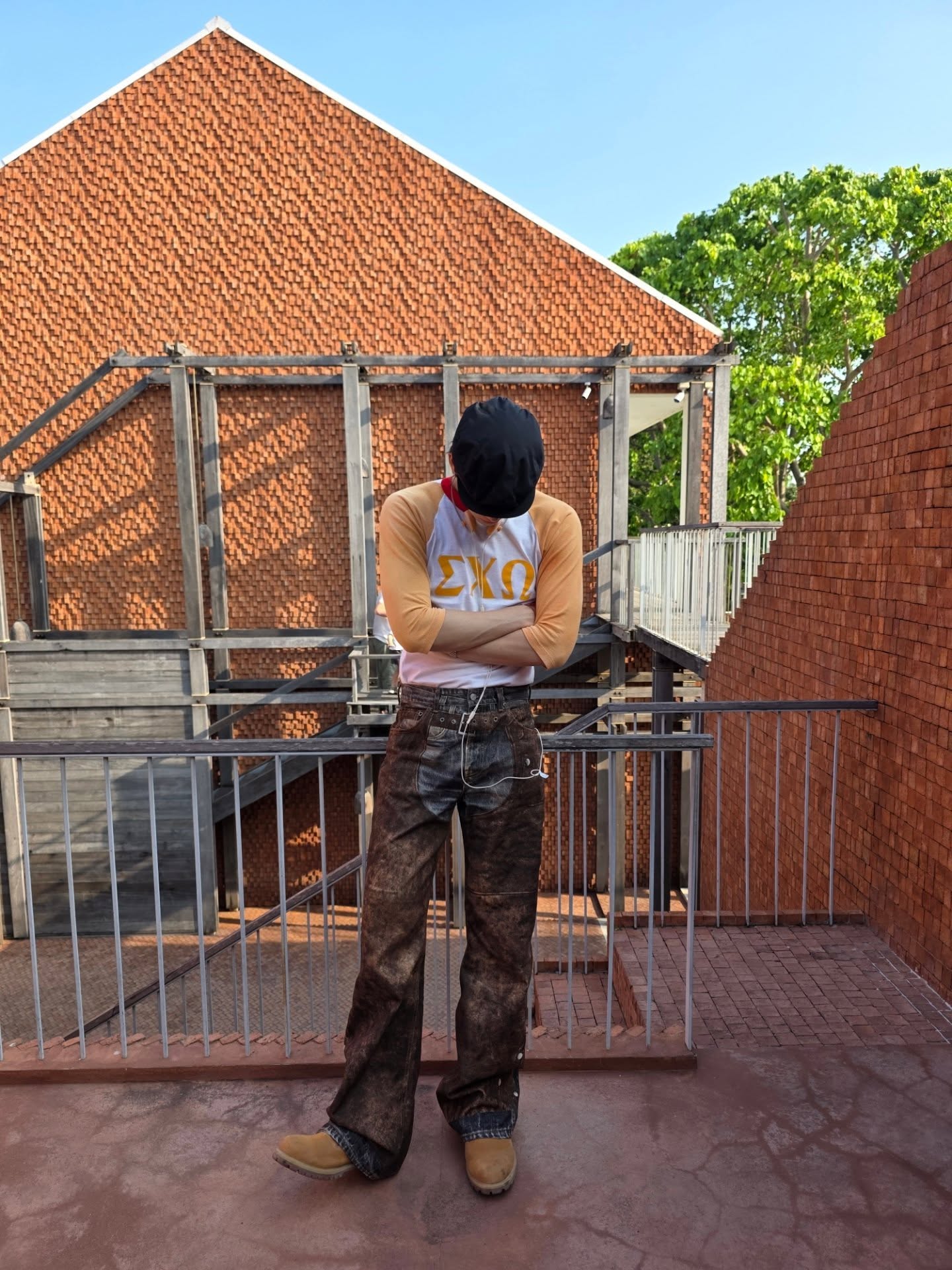 สกาย - วงศ์รวี นทีธร