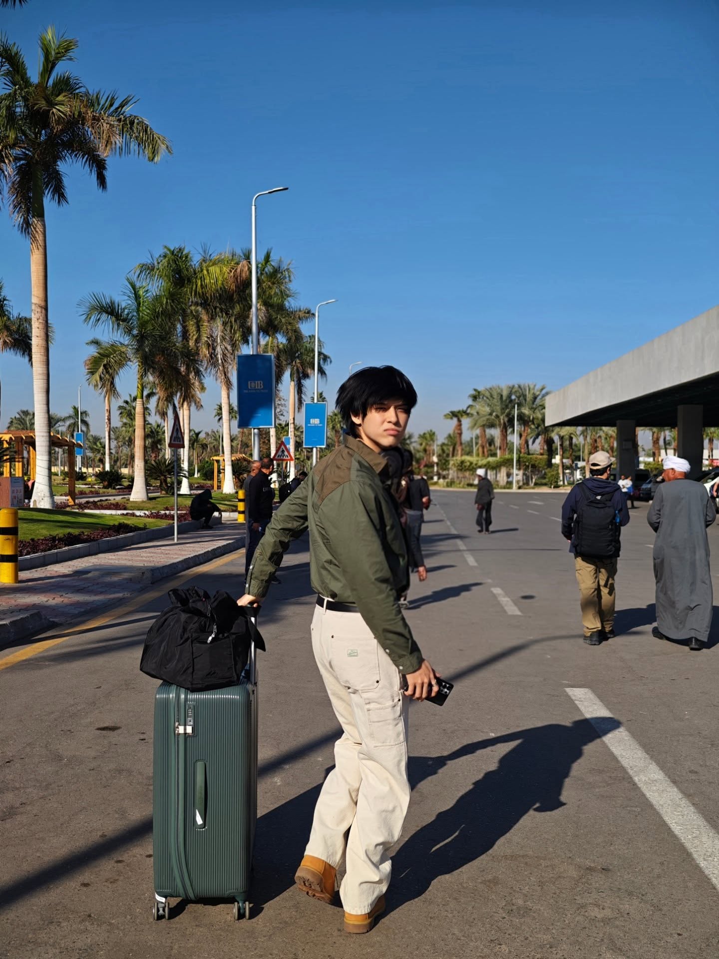 สกาย - วงศ์รวี นทีธร