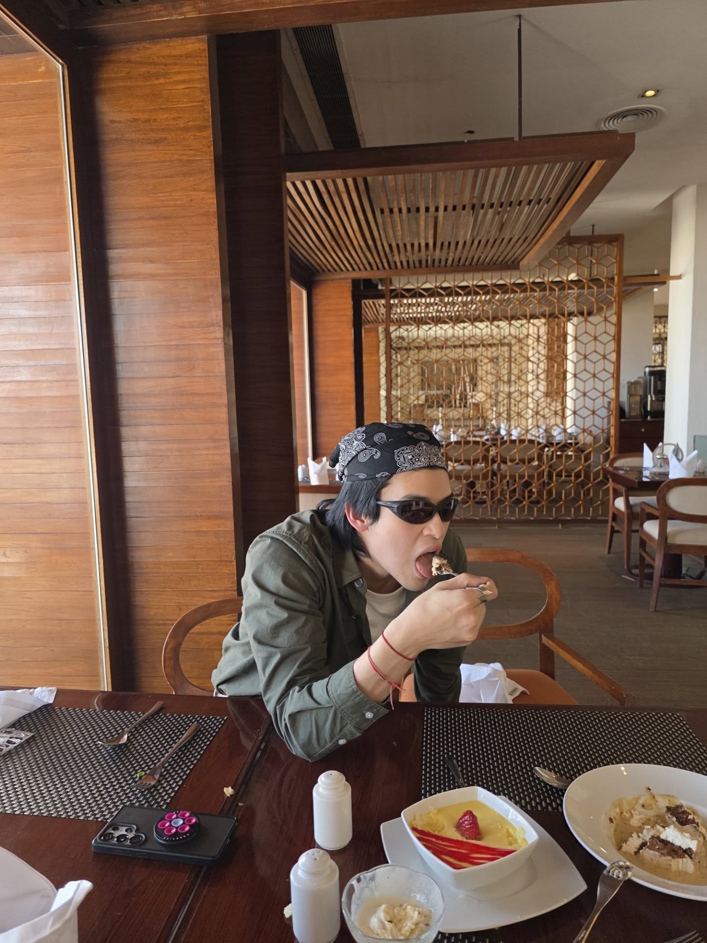 สกาย - วงศ์รวี นทีธร