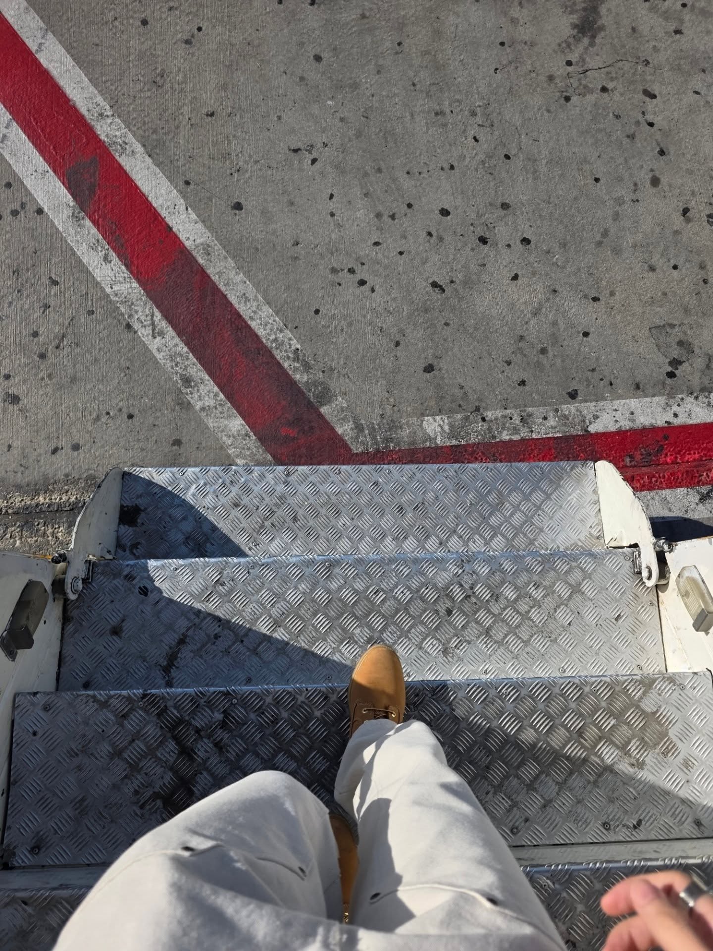 สกาย - วงศ์รวี นทีธร