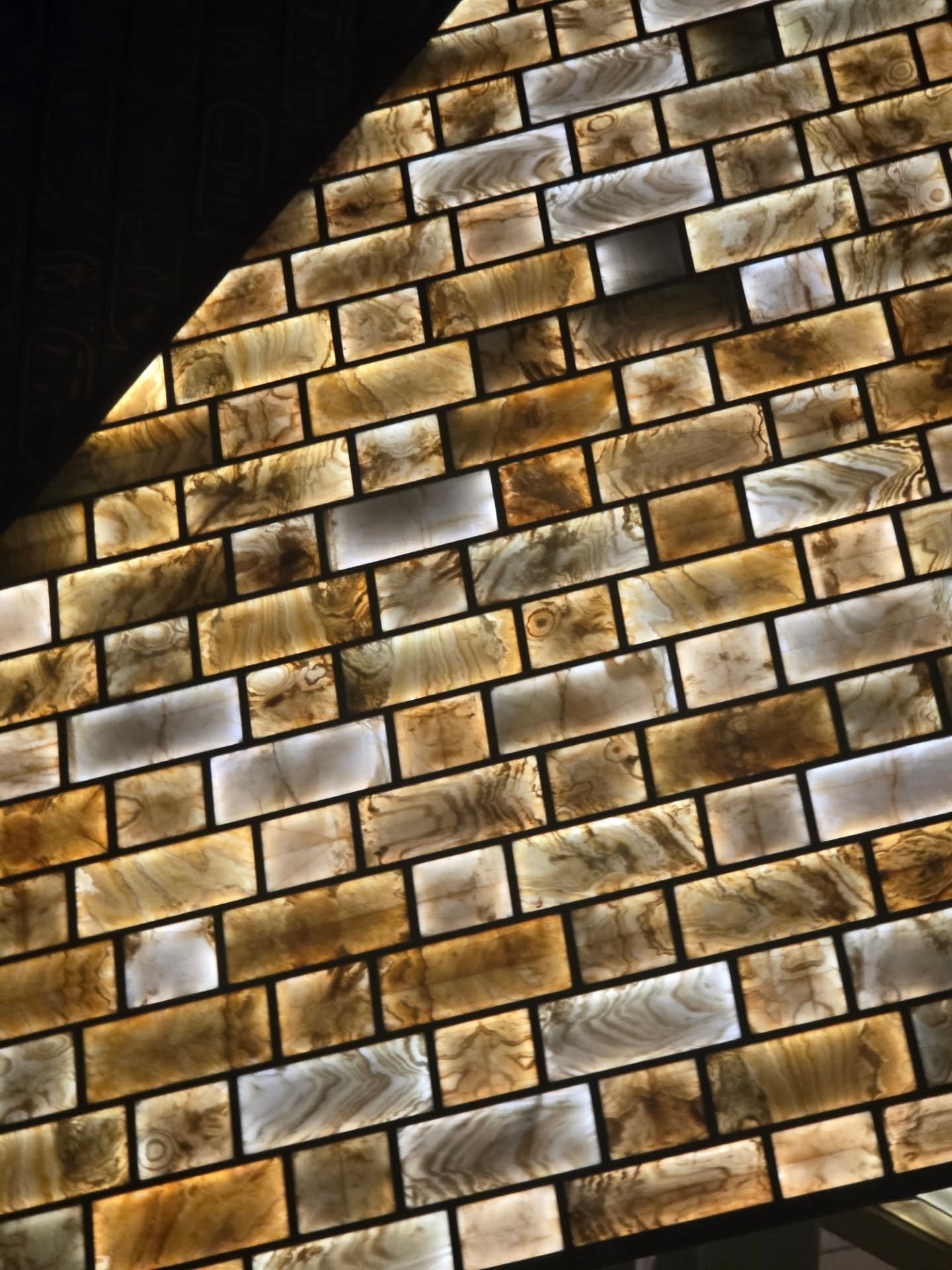 สกาย - วงศ์รวี นทีธร