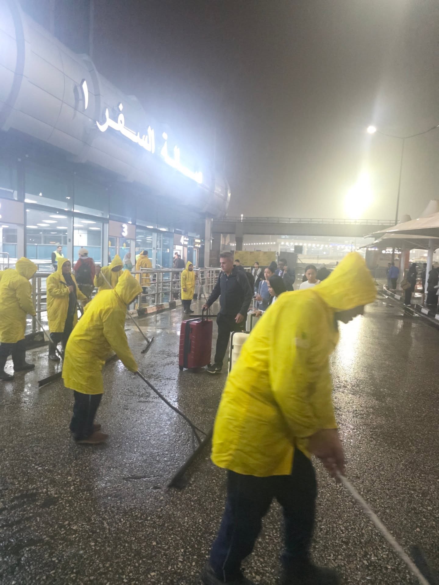 สกาย - วงศ์รวี นทีธร