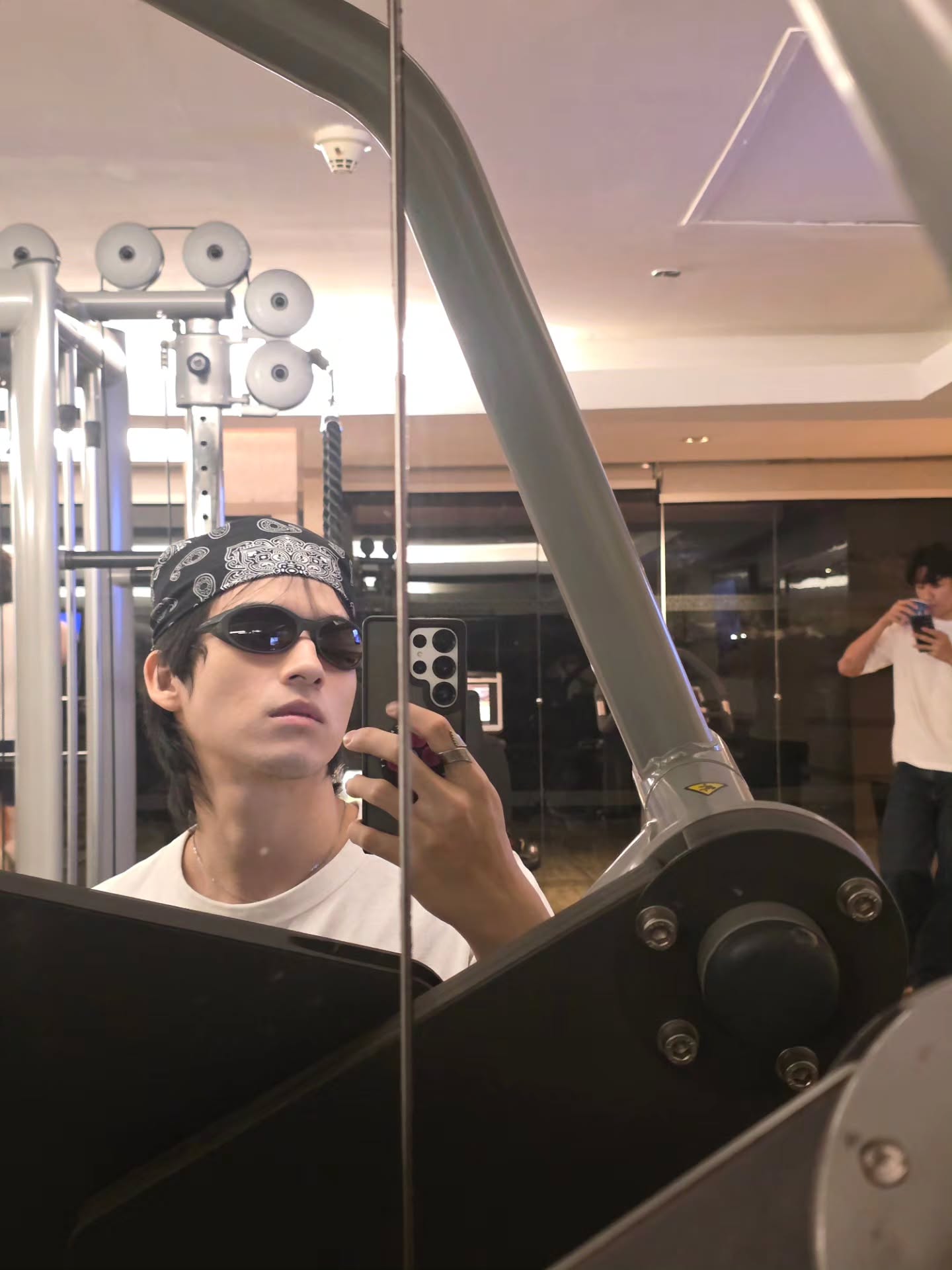 สกาย - วงศ์รวี นทีธร