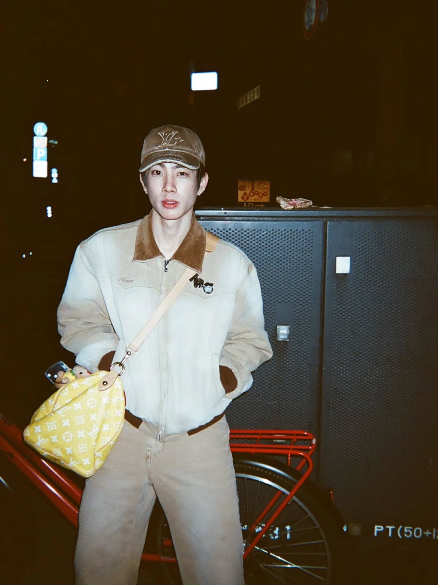 สกาย - วงศ์รวี นทีธร