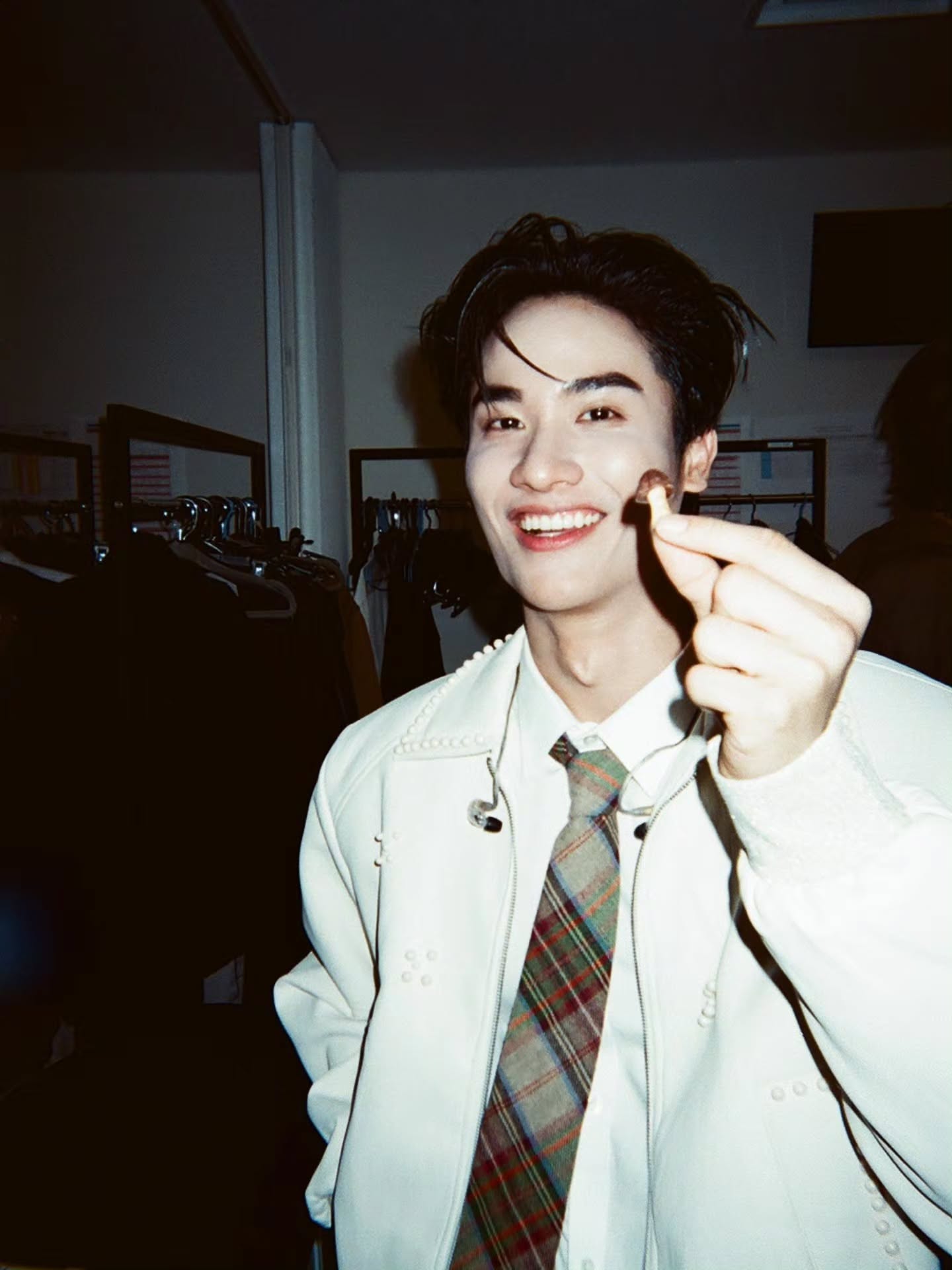 สกาย - วงศ์รวี นทีธร